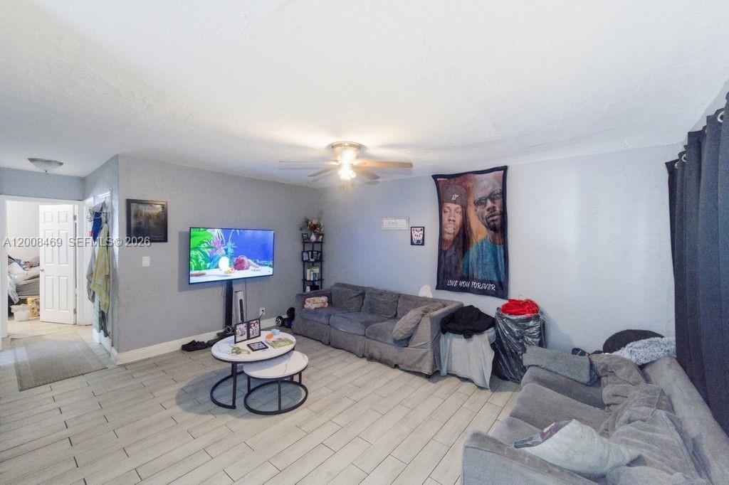   /  1689 sq. ft. $ 2026-04-27 0 Photo