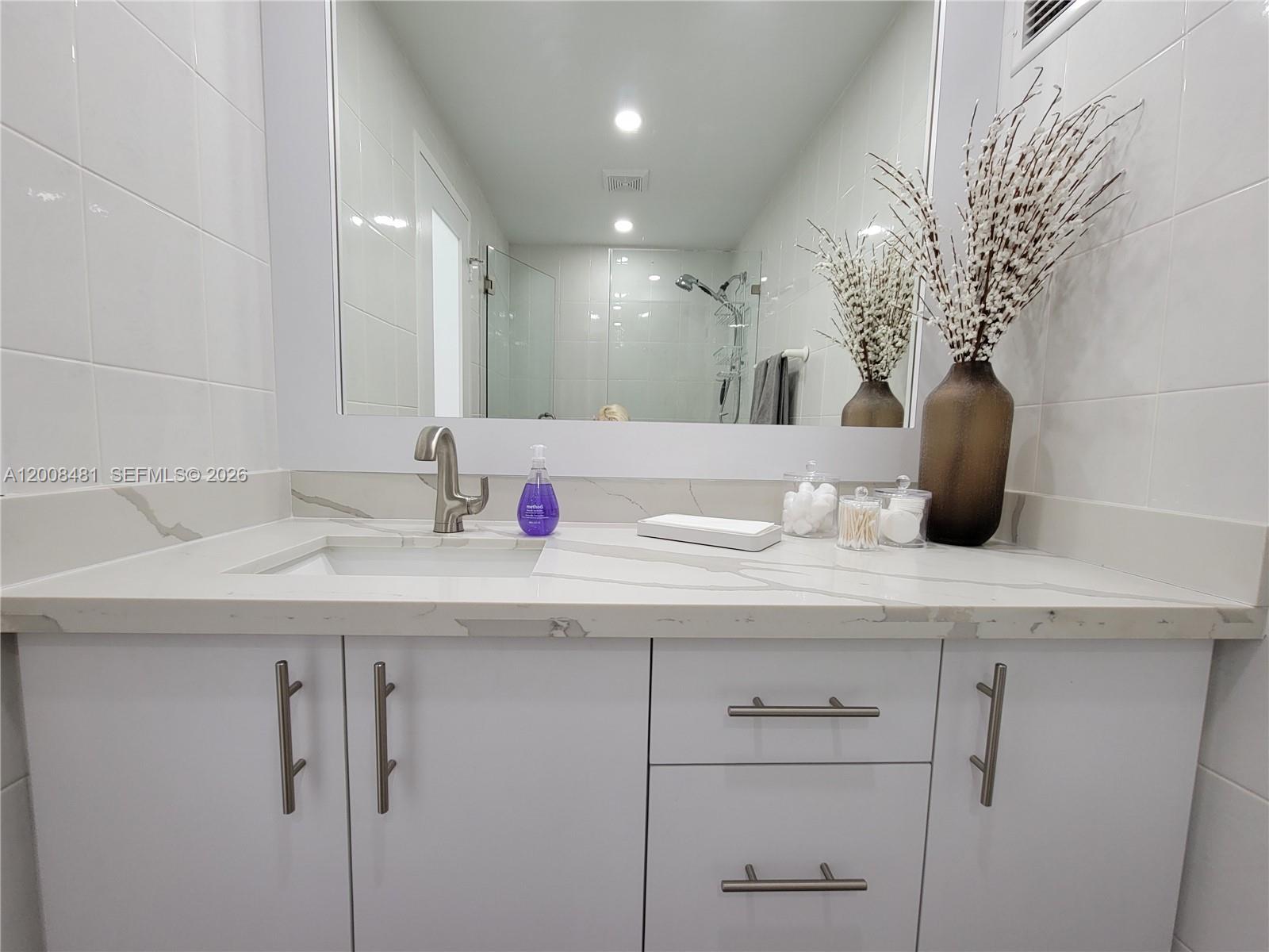 Photo of 3505 Ocean Dr  #1203, Hollywood, Florida, 33019 - 