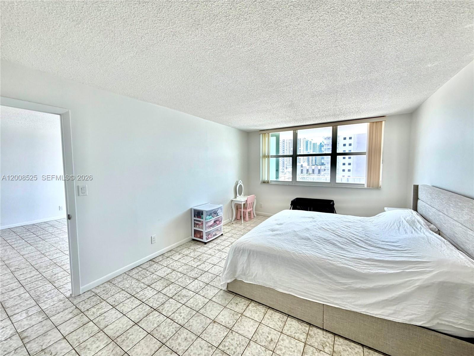 Photo of 1410 Ocean Dr  #607, Hollywood, Florida, 33019 - 