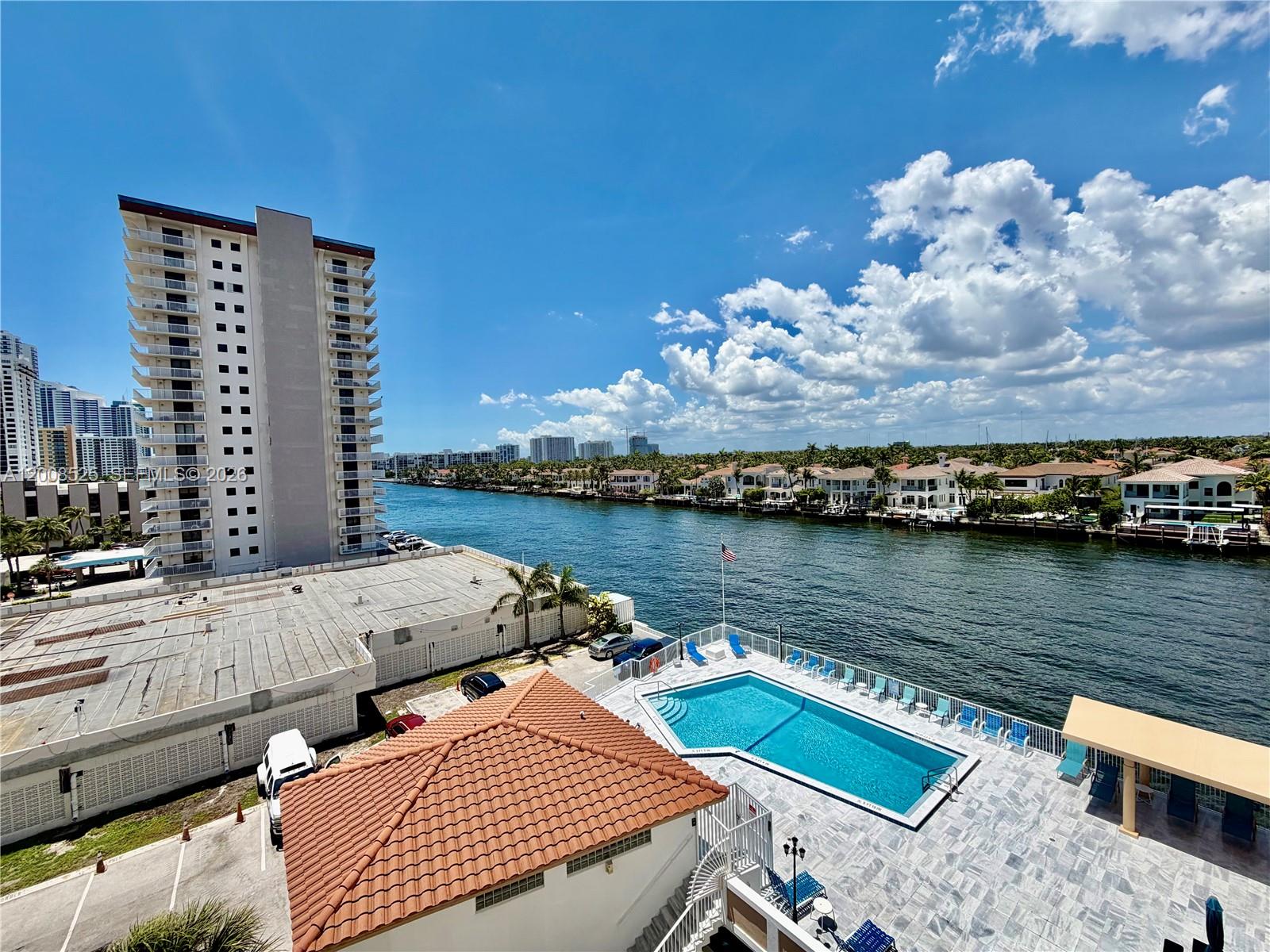 Photo of 1410 Ocean Dr  #607, Hollywood, Florida, 33019 - 