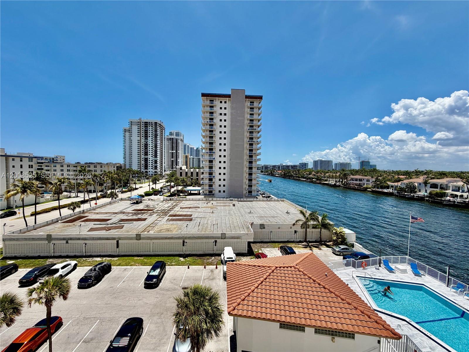 Photo of 1410 Ocean Dr  #607, Hollywood, Florida, 33019 - 