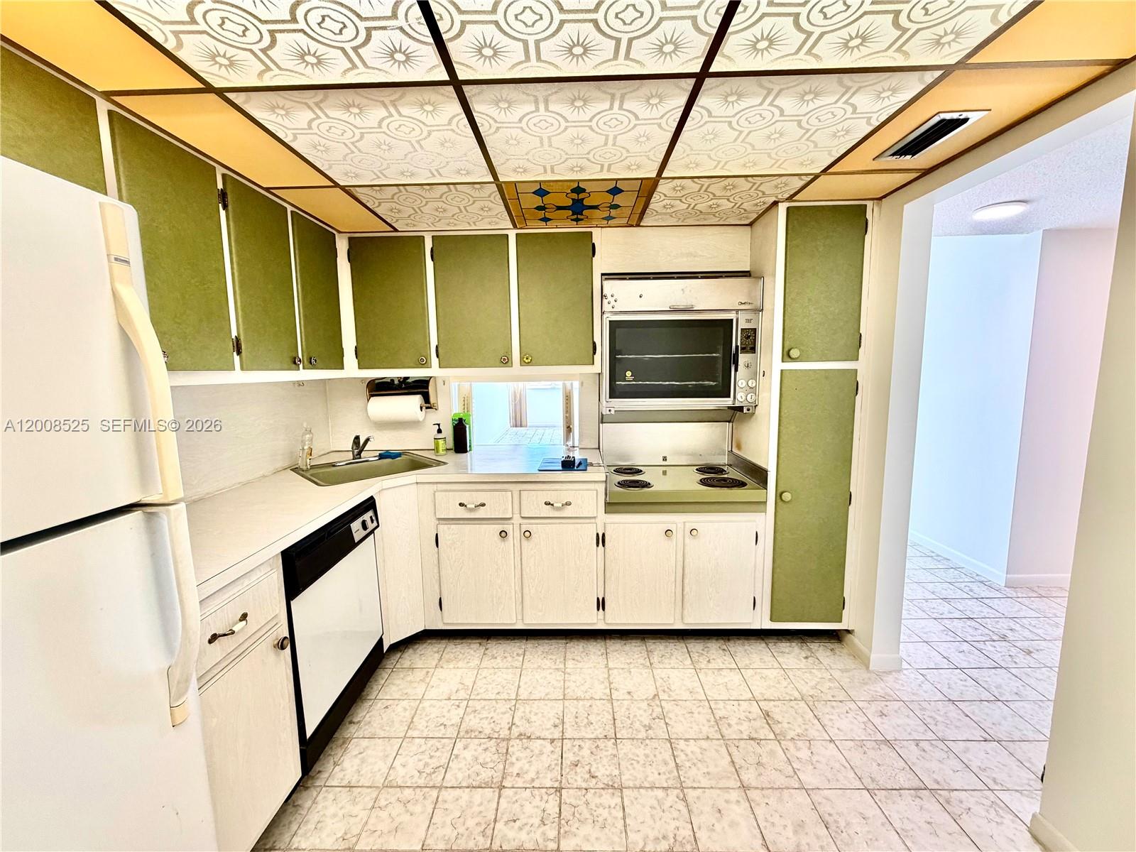 Photo of 1410 Ocean Dr  #607, Hollywood, Florida, 33019 - 