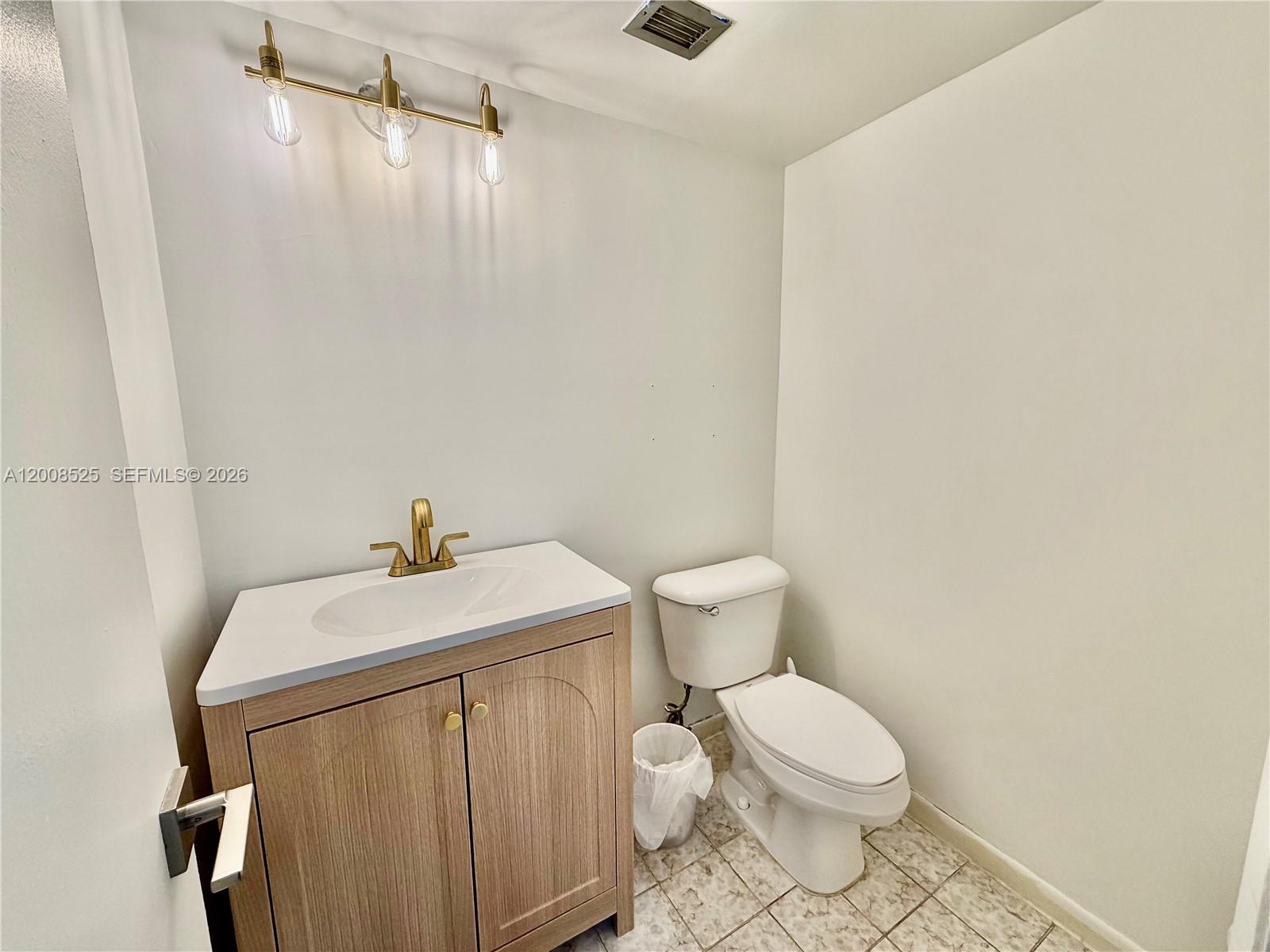 Photo of 1410 Ocean Dr  #607, Hollywood, Florida, 33019 - 