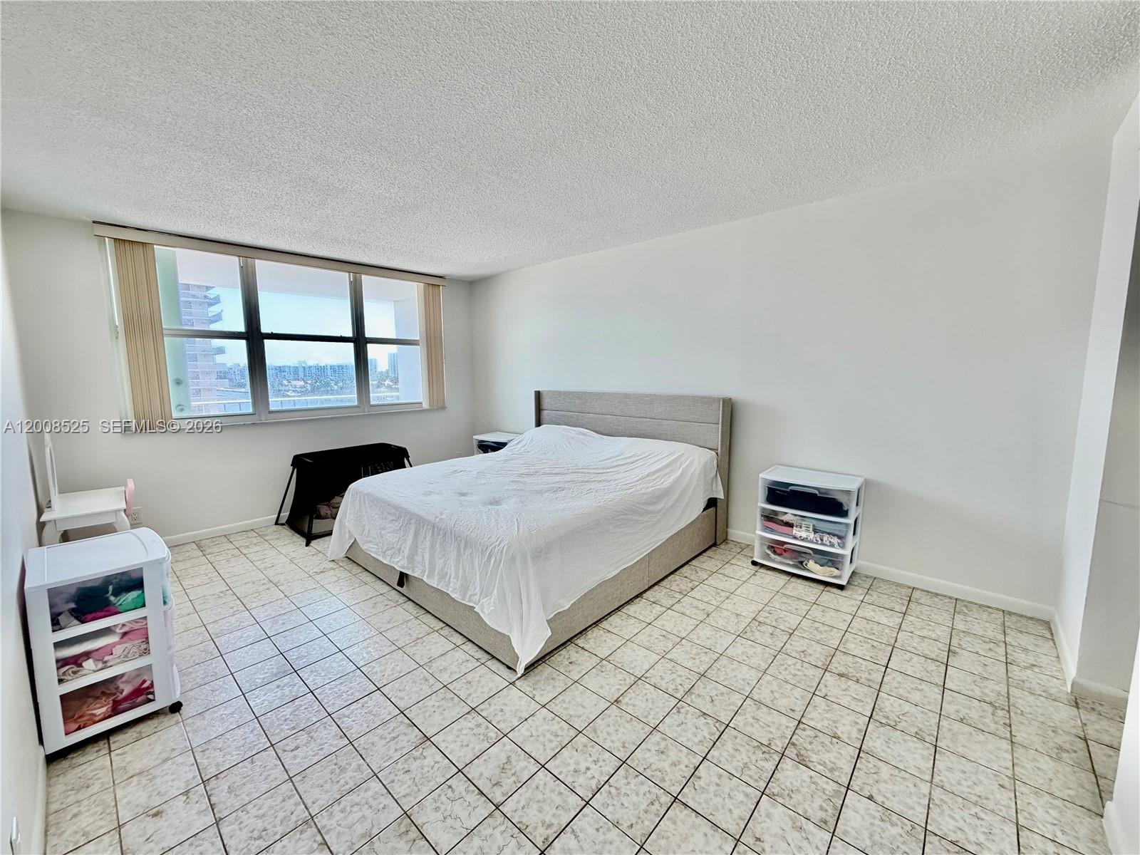 Photo of 1410 Ocean Dr  #607, Hollywood, Florida, 33019 - 