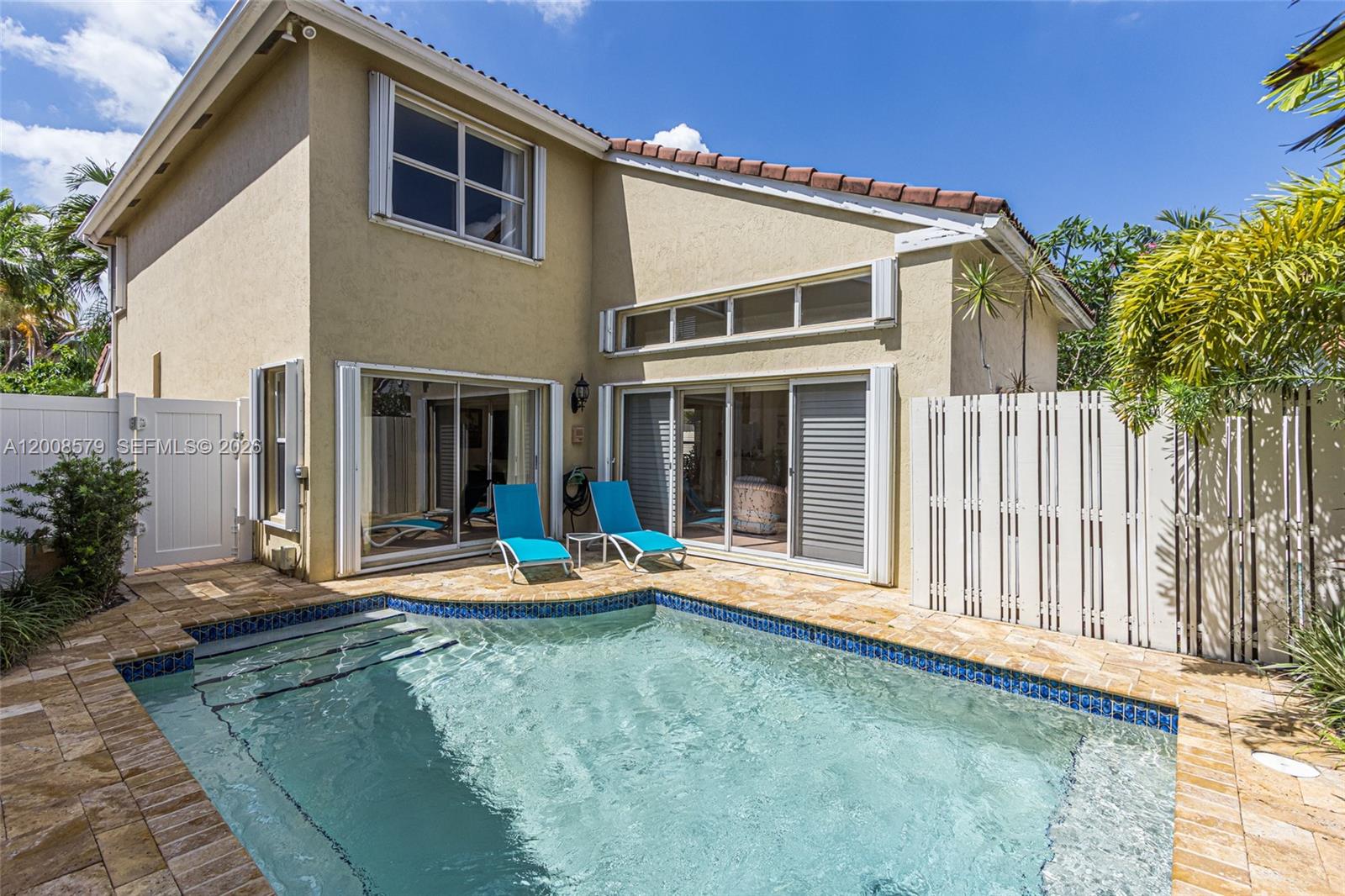 Photo of 1125 Queen Palm Ct  (1125), Hollywood, Florida, 33019 - 