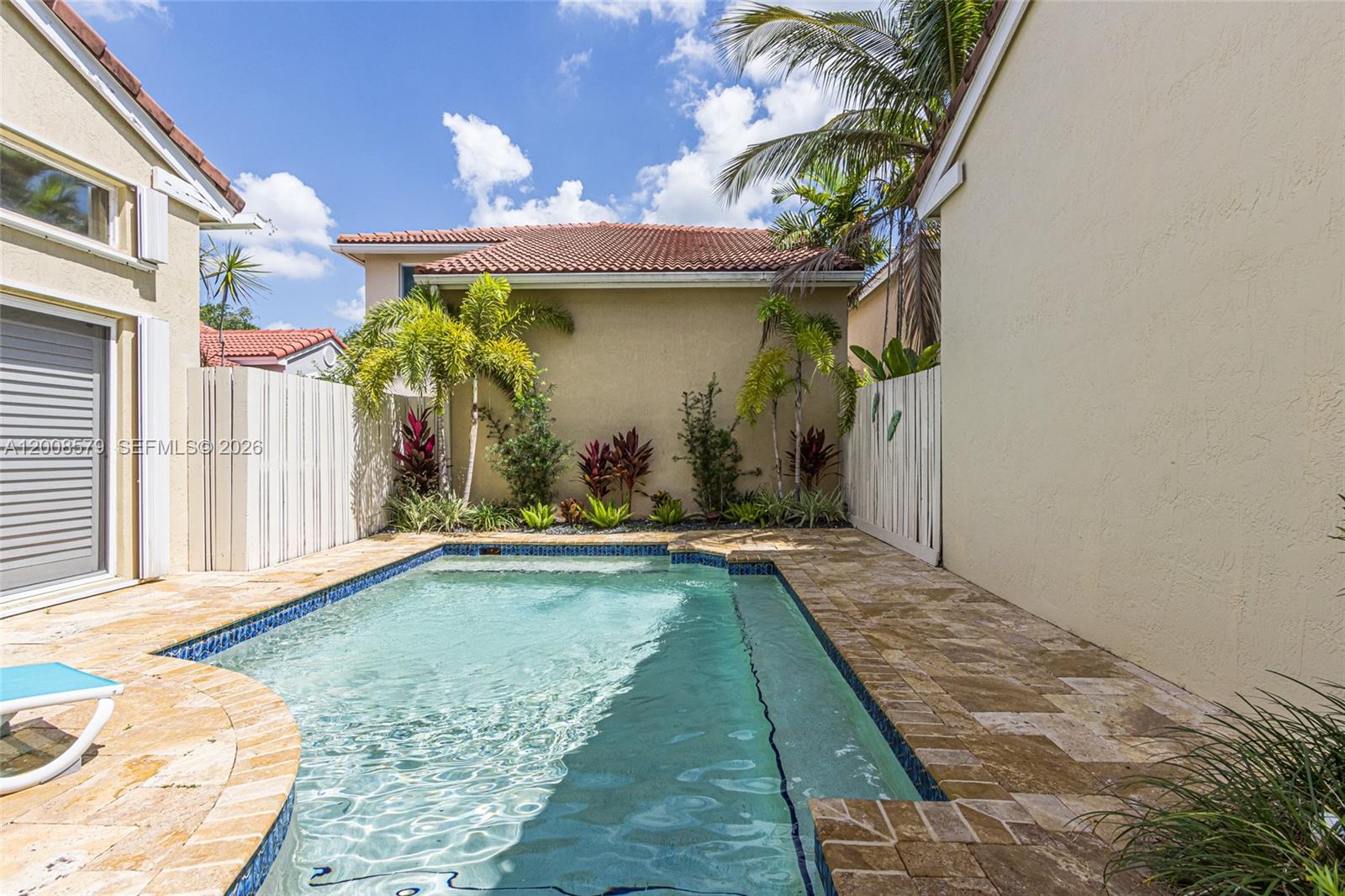Photo of 1125 Queen Palm Ct  (1125), Hollywood, Florida, 33019 - 