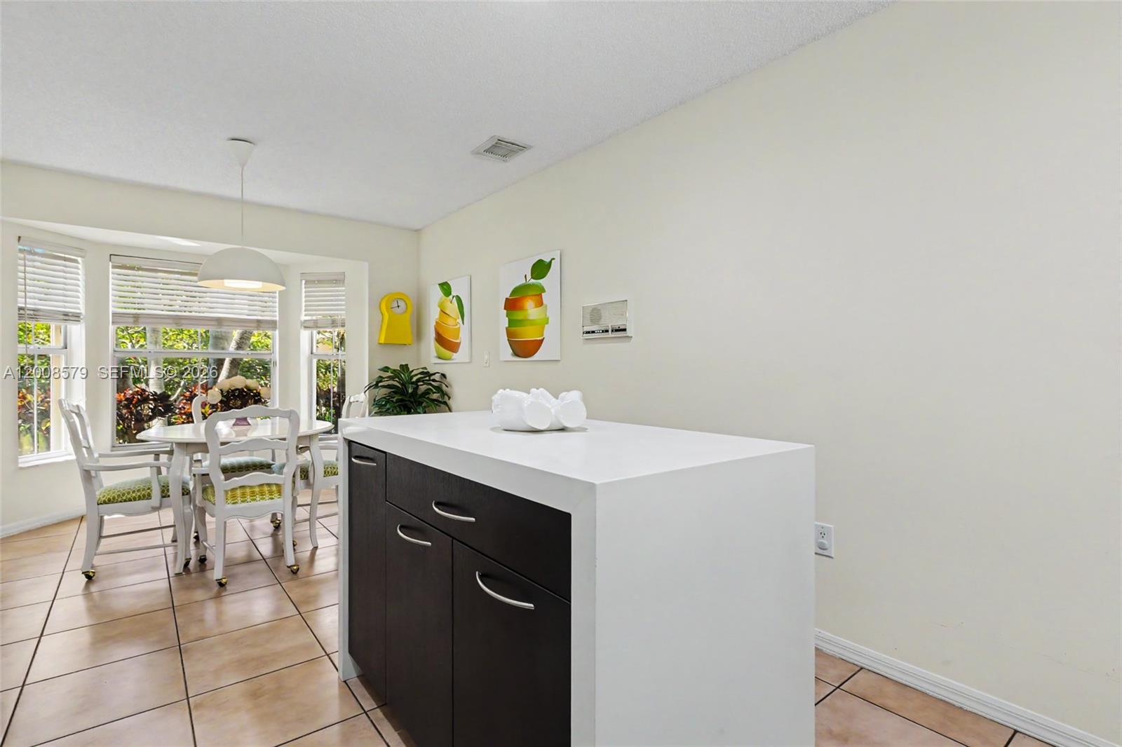 Photo of 1125 Queen Palm Ct  (1125), Hollywood, Florida, 33019 - 