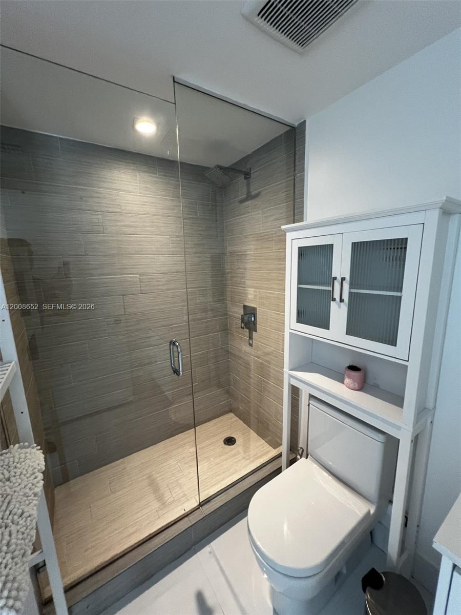 5-1008 3 / 4 1892 sq. ft. $ 2026-04-27 0 Photo