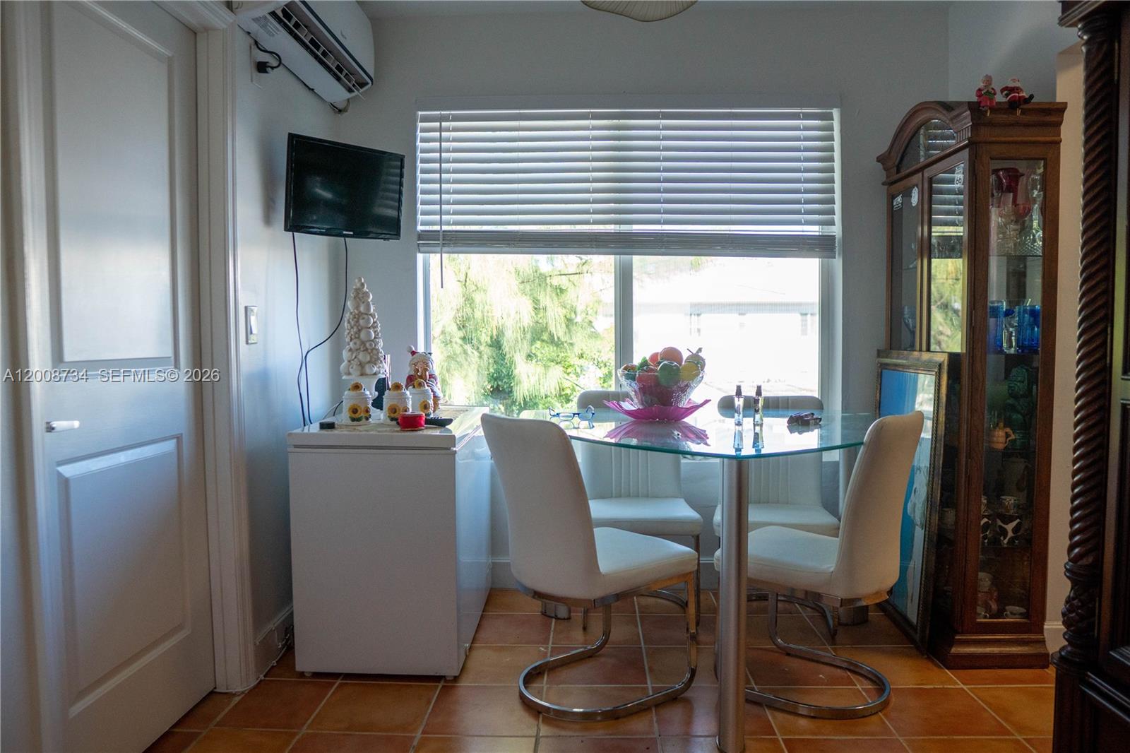 See details / 3616 sq. ft. $ 2026-04-27 0 Photo