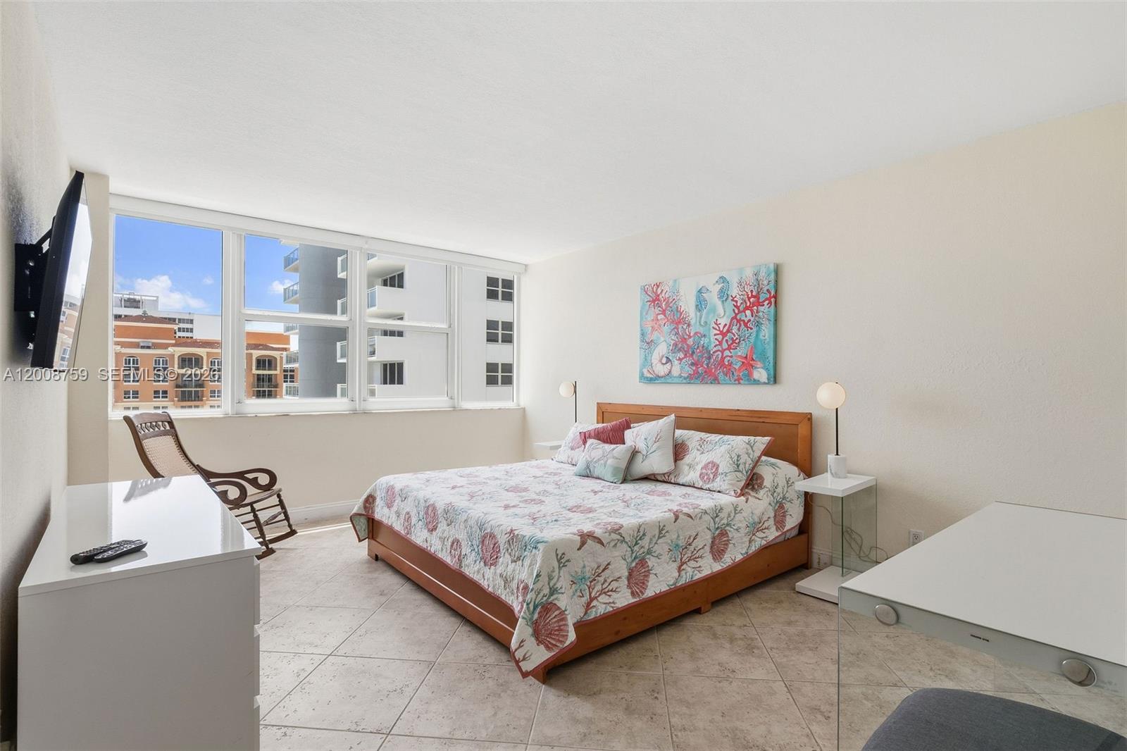 Photo of 2030 Ocean Dr  #1820, Hallandale Beach, Florida, 33009 - 