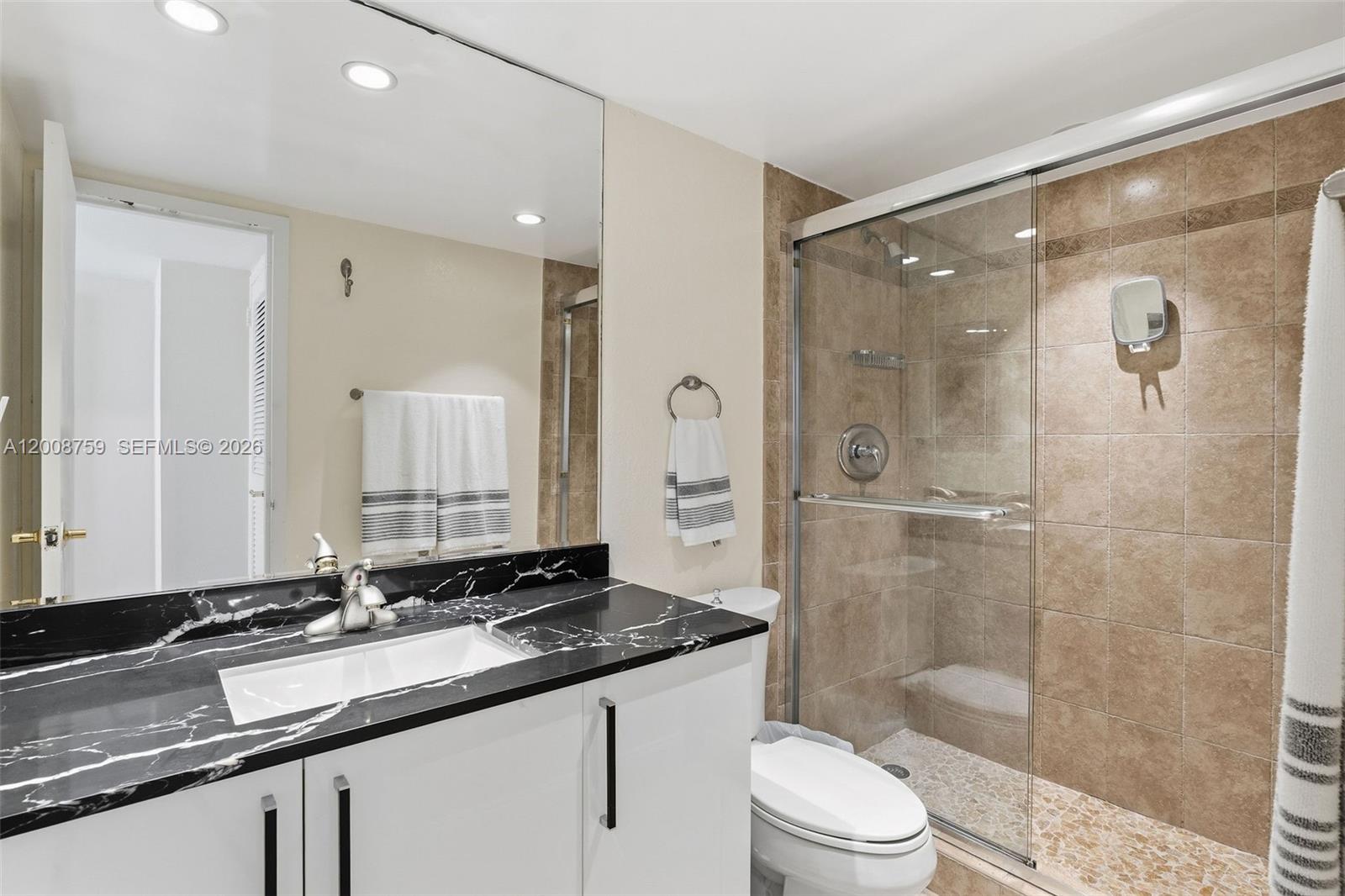 Photo of 2030 Ocean Dr  #1820, Hallandale Beach, Florida, 33009 - 