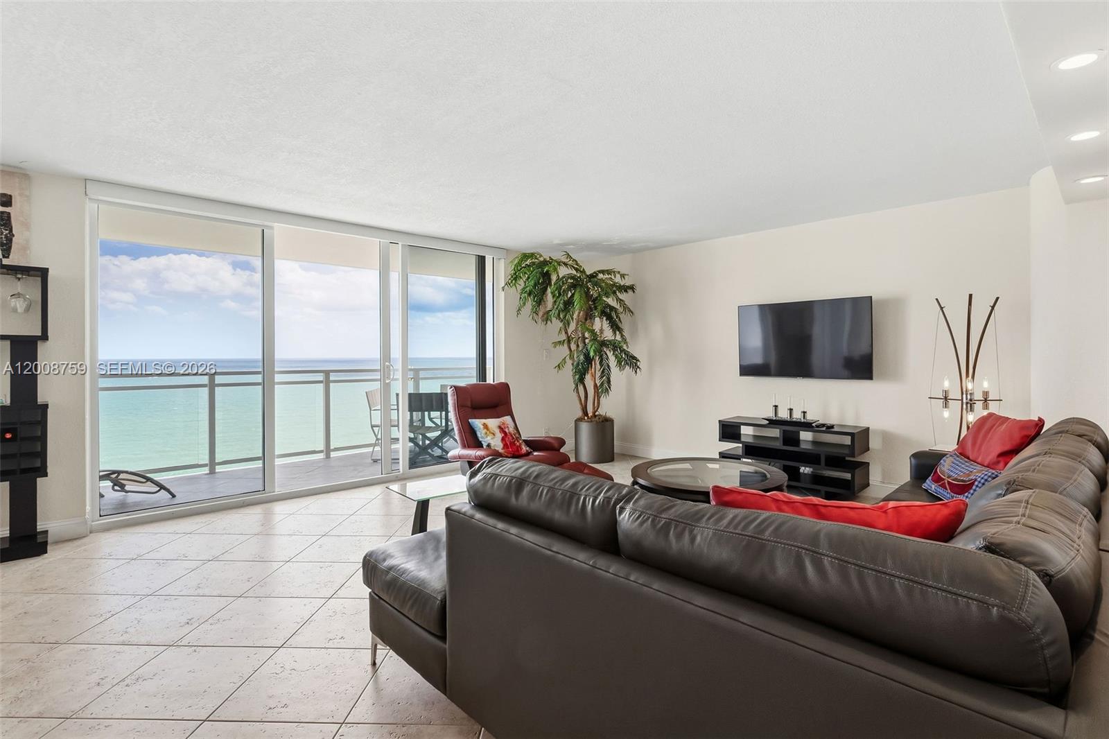 Photo of 2030 Ocean Dr  #1820, Hallandale Beach, Florida, 33009 - 