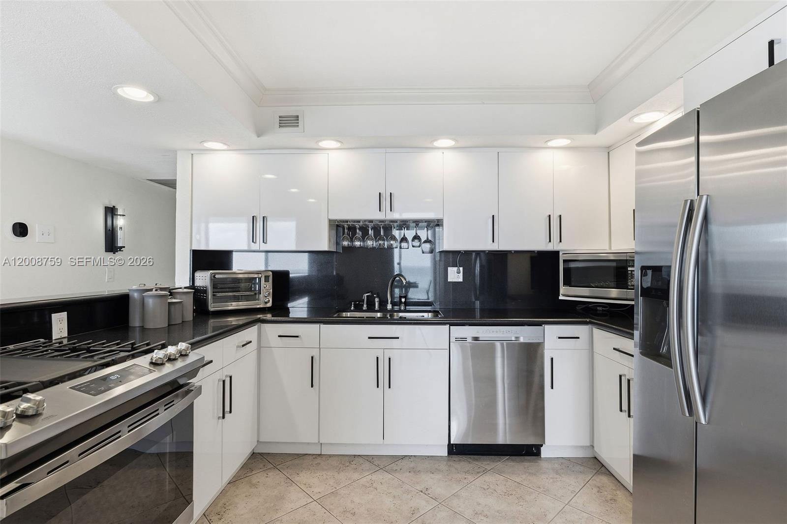 Photo of 2030 Ocean Dr  #1820, Hallandale Beach, Florida, 33009 - 