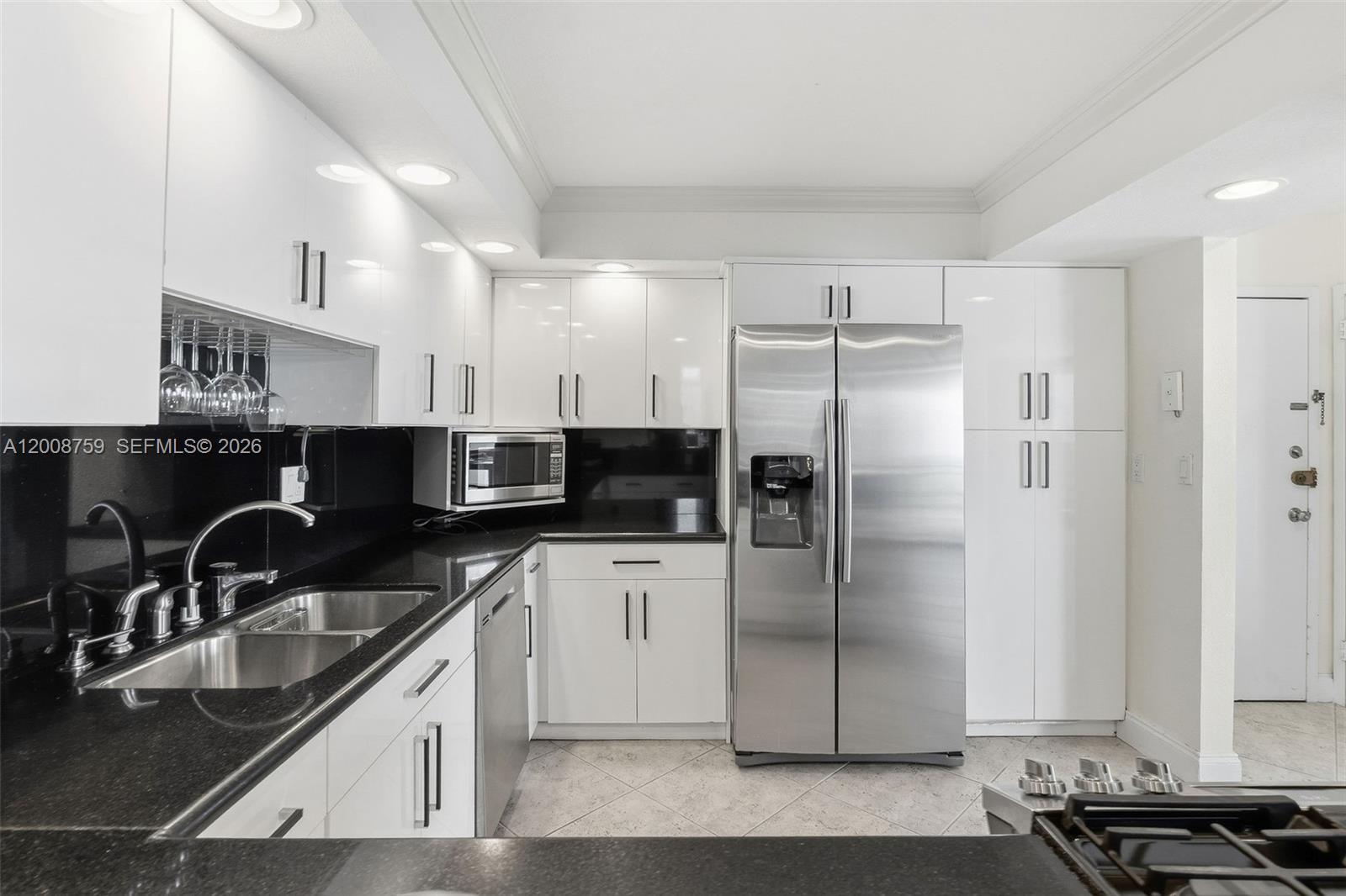 Photo of 2030 Ocean Dr  #1820, Hallandale Beach, Florida, 33009 - 