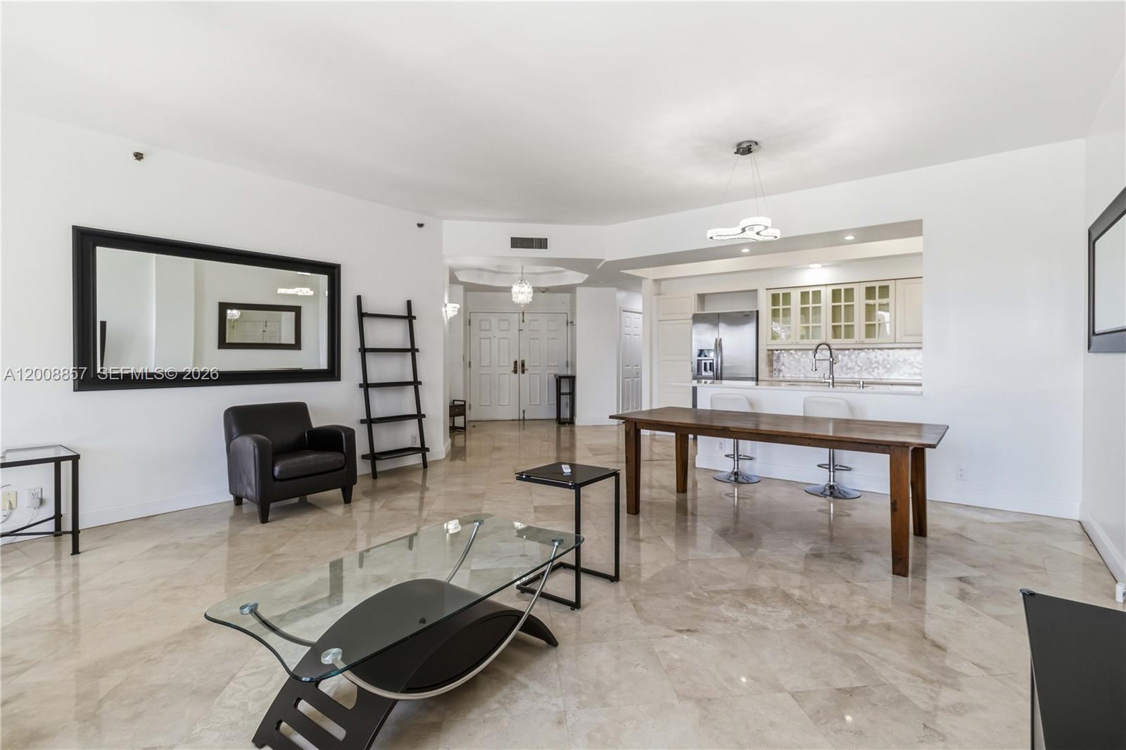 See details C307 3 / 2 1640 sq. ft. $ 2026-05-14 0 Photo