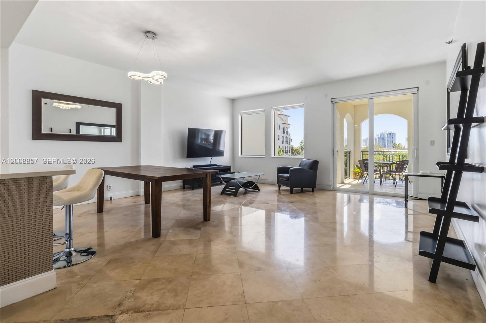 See details C307 3 / 2 1640 sq. ft. $ 2026-05-14 0 Photo