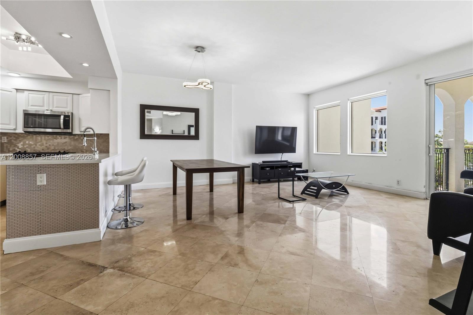 See details C307 3 / 2 1640 sq. ft. $ 2026-05-14 0 Photo