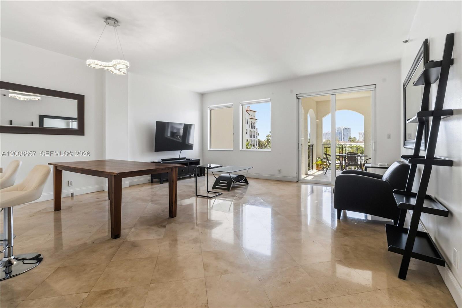 See details C307 3 / 2 1640 sq. ft. $ 2026-05-14 0 Photo