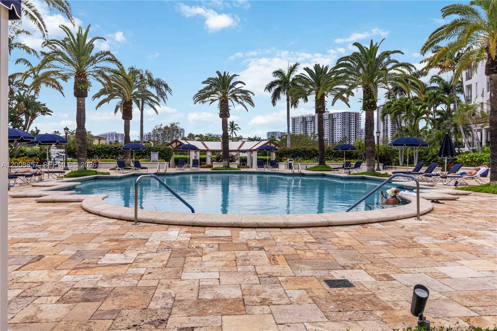 See details C307 3 / 2 1640 sq. ft. $ 2026-05-14 0 Photo