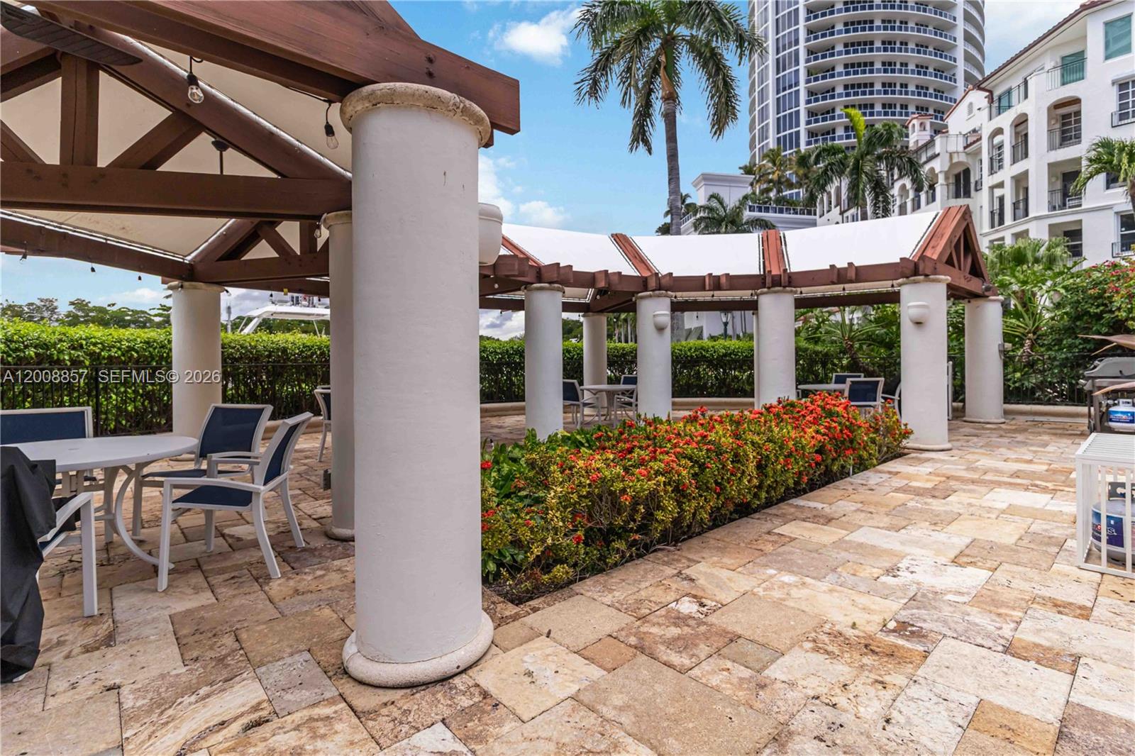 See details C307 3 / 2 1640 sq. ft. $ 2026-05-14 0 Photo