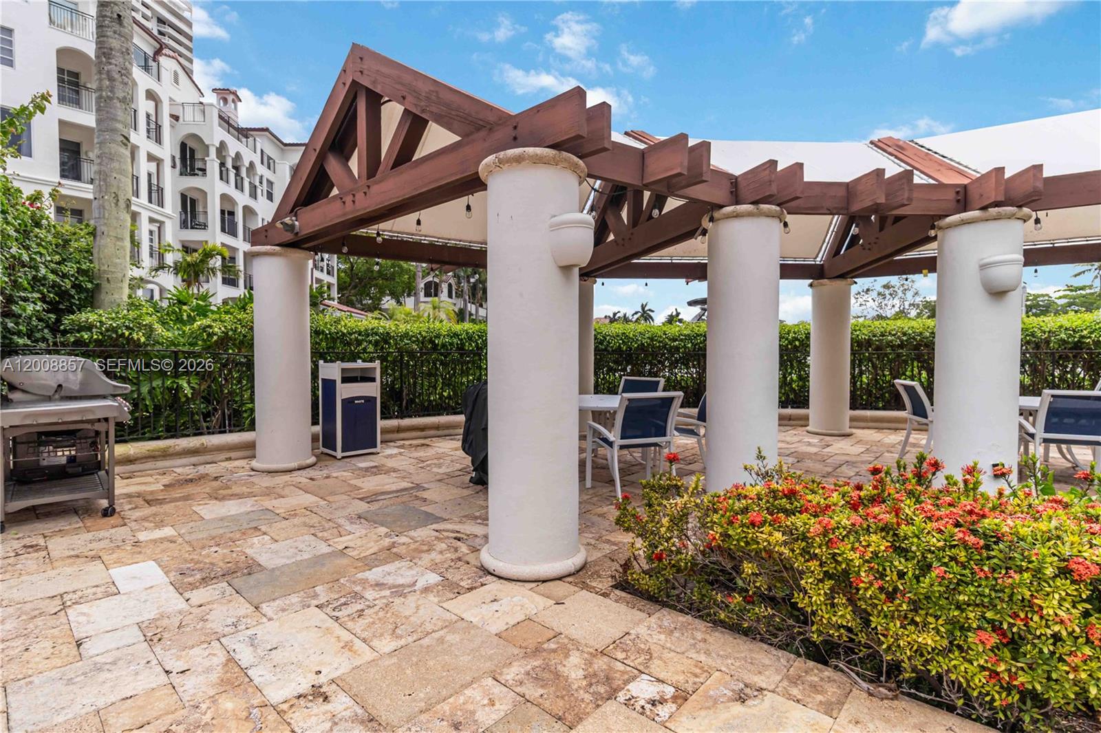 See details C307 3 / 2 1640 sq. ft. $ 2026-05-14 0 Photo