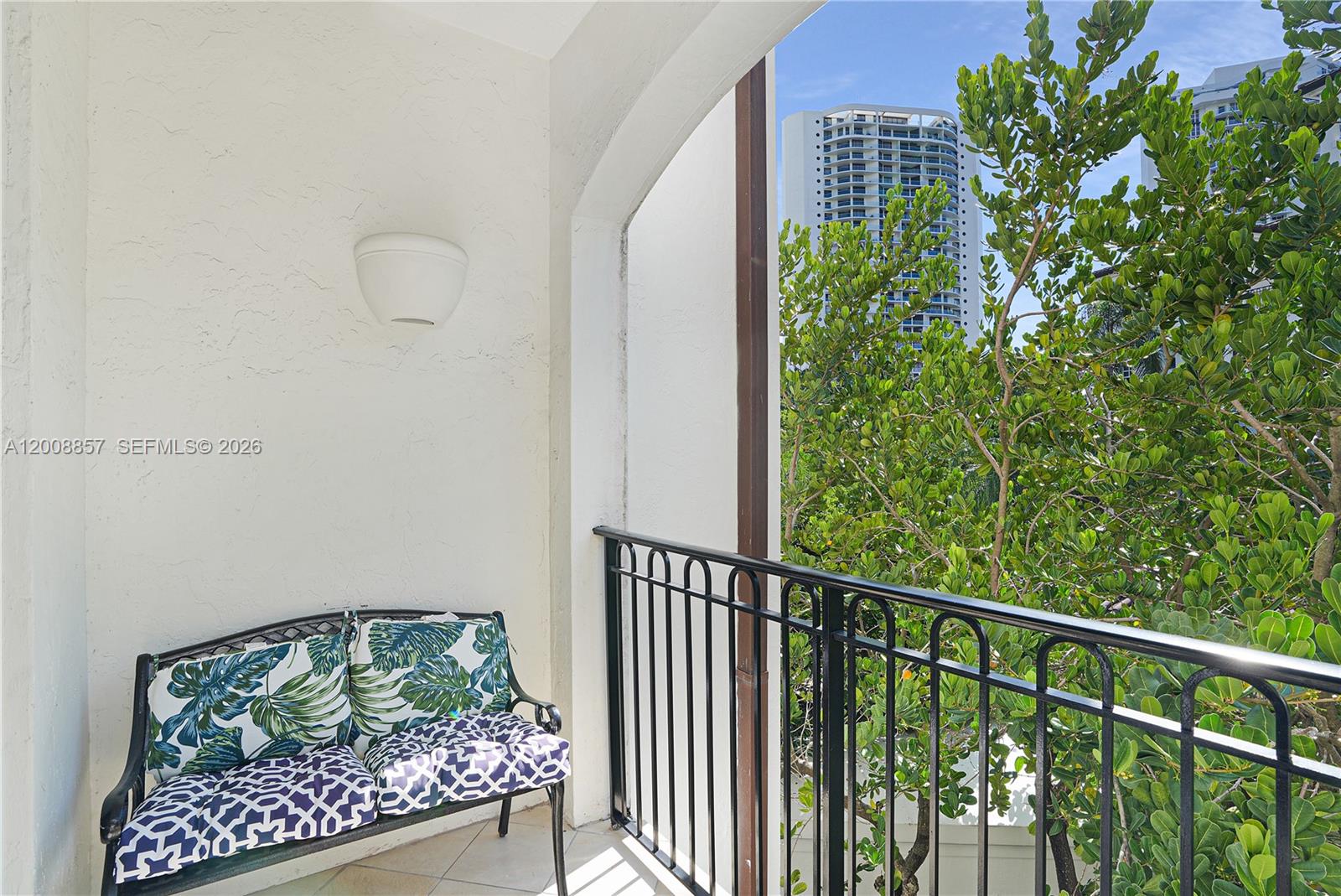 See details C307 3 / 2 1640 sq. ft. $ 2026-05-14 0 Photo