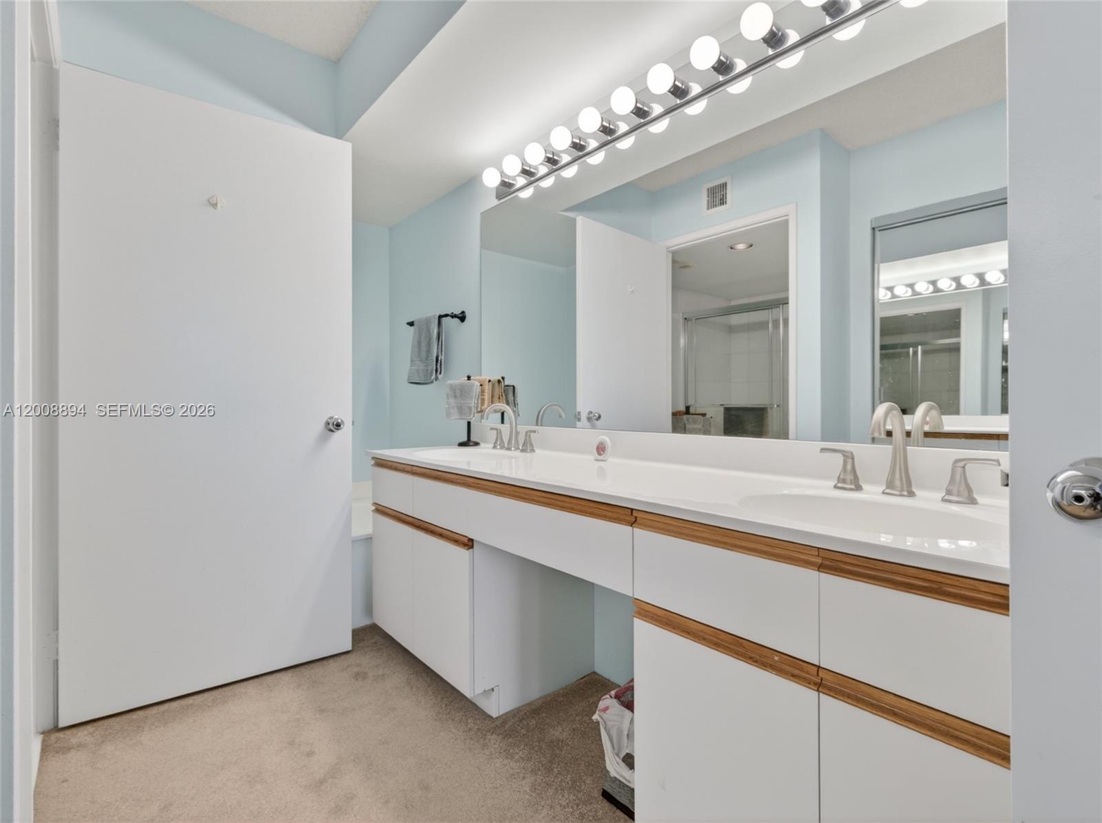Photo of 3400 192nd St  #1402, Aventura, Florida, 33180 - Master