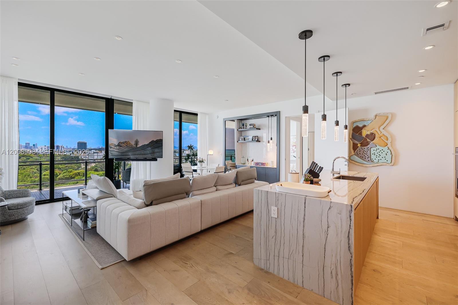 904 2 / 3 1594 sq. ft. $ 2026-04-28 0 Photo