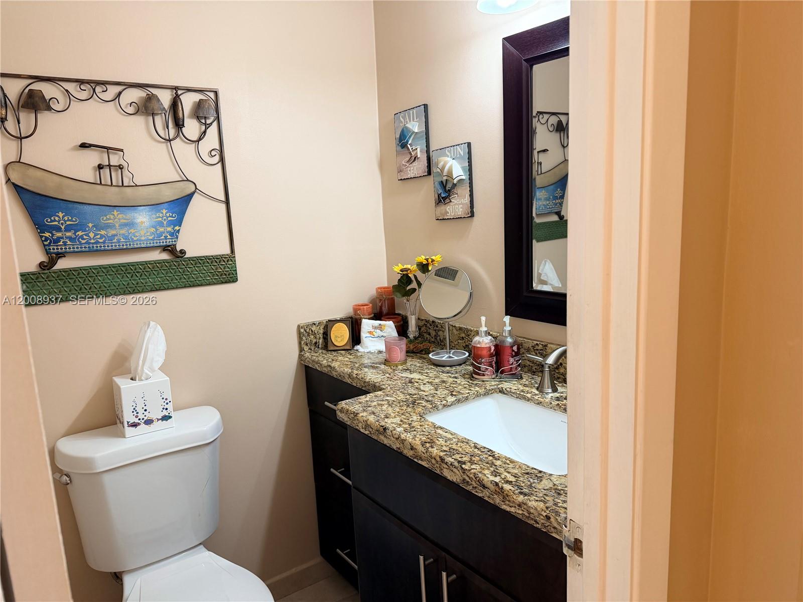 See details 5L 1 / 2 870 sq. ft. $ 2026-04-28 0 Photo