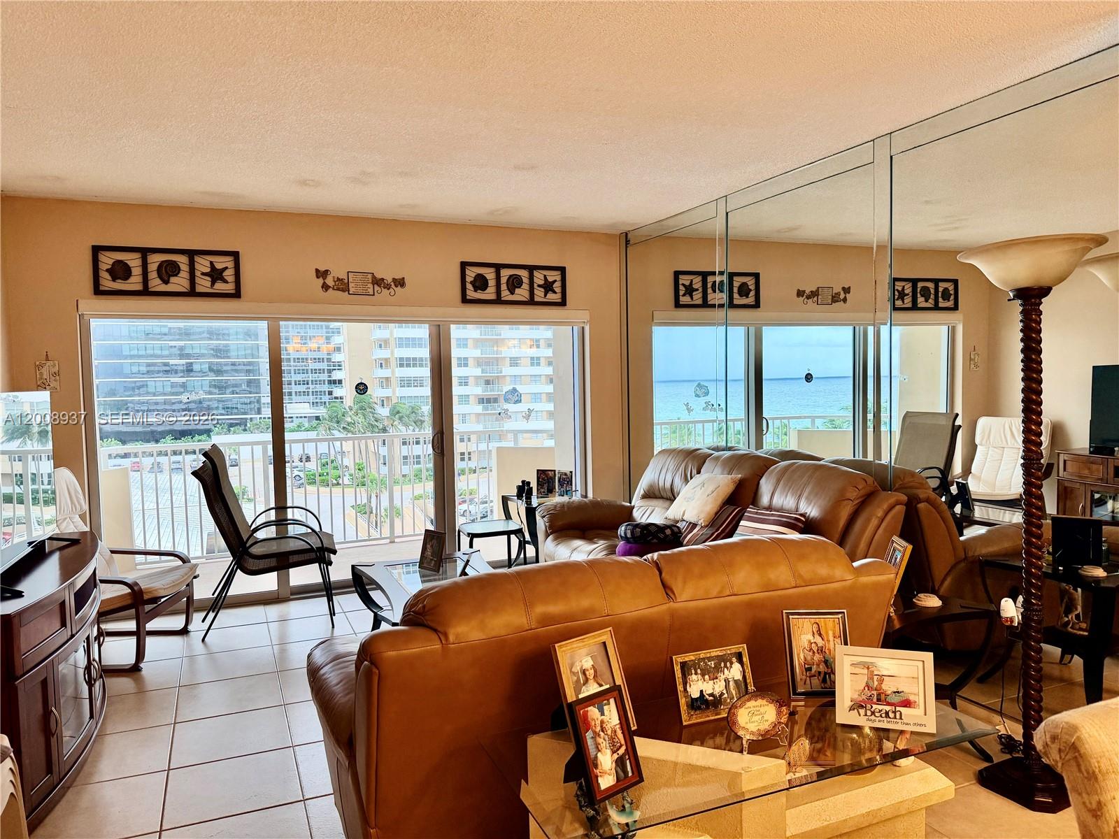 See details 5L 1 / 2 870 sq. ft. $ 2026-04-28 0 Photo
