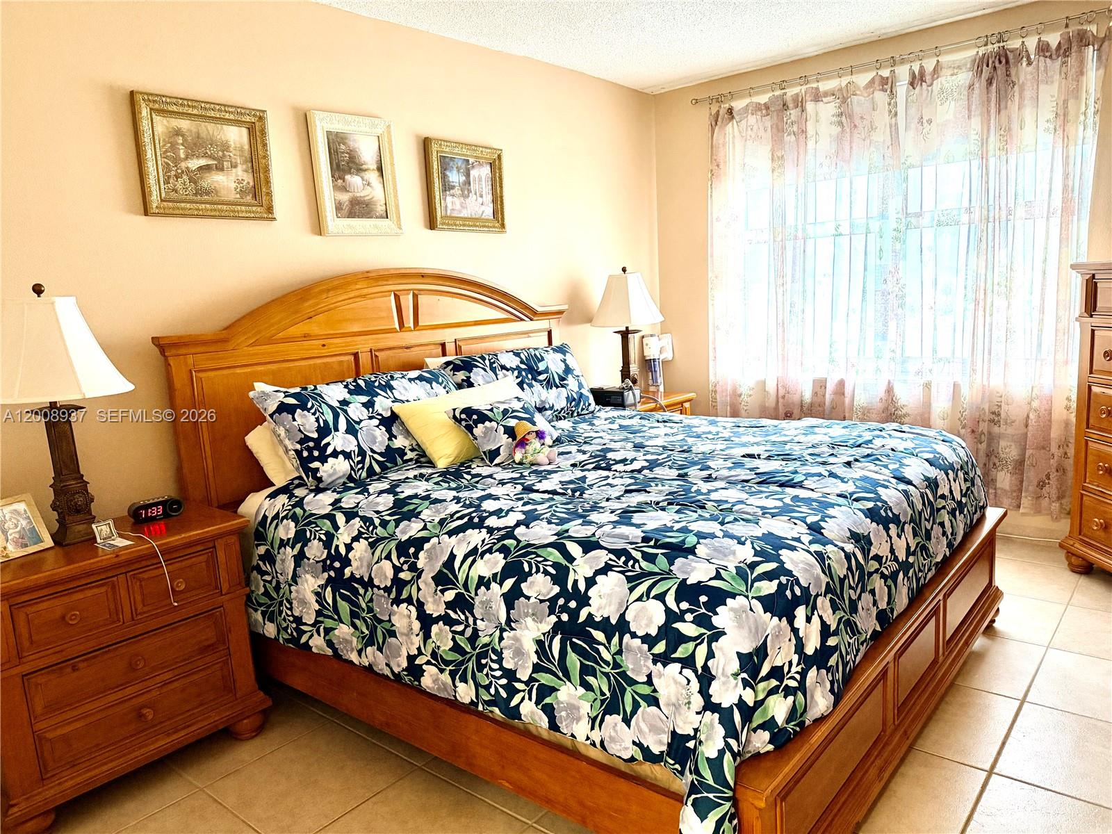 See details 5L 1 / 2 870 sq. ft. $ 2026-04-28 0 Photo