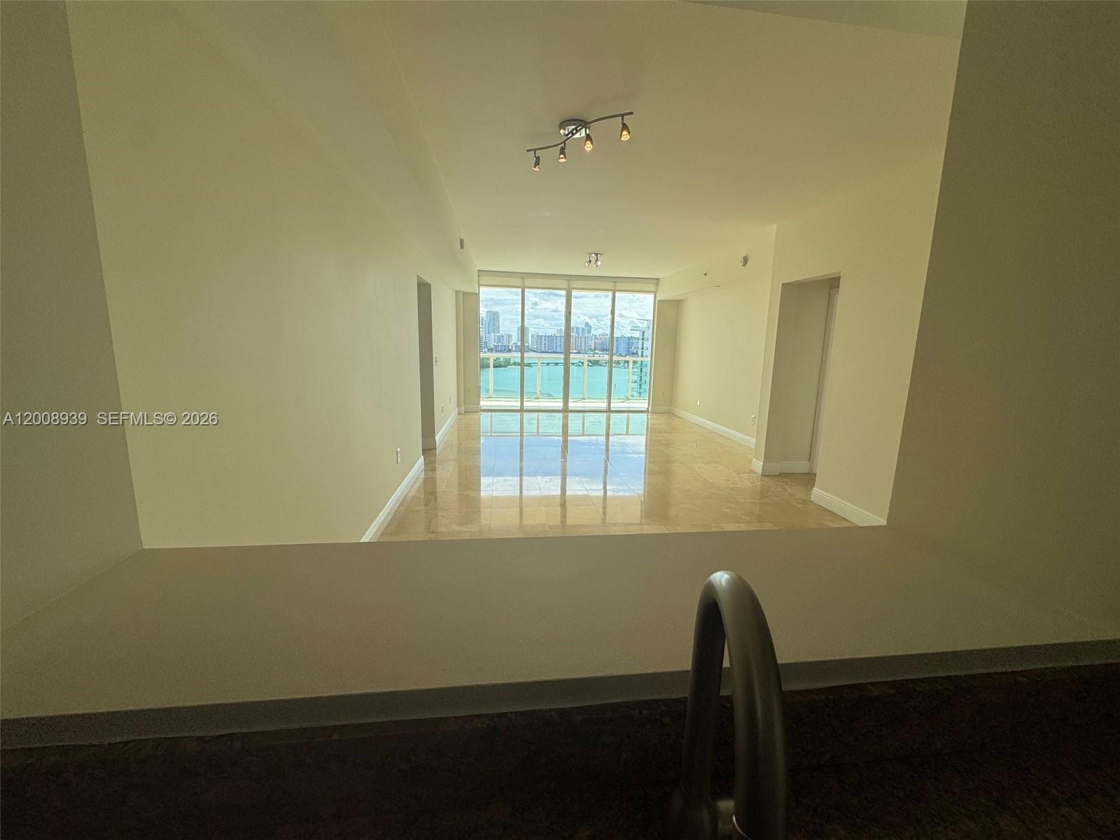 Photo of 3330 190 ST  #1215, Aventura, Florida, 33180 - 