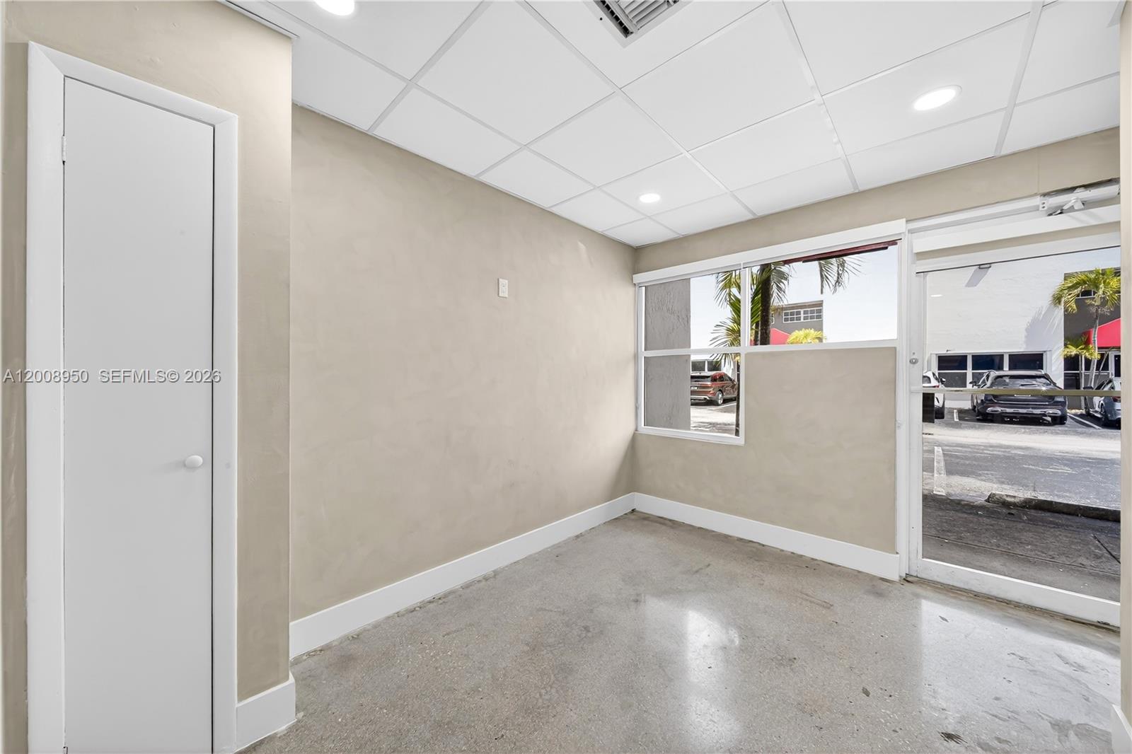 26  /   sq. ft. $ 2026-04-28 0 Photo