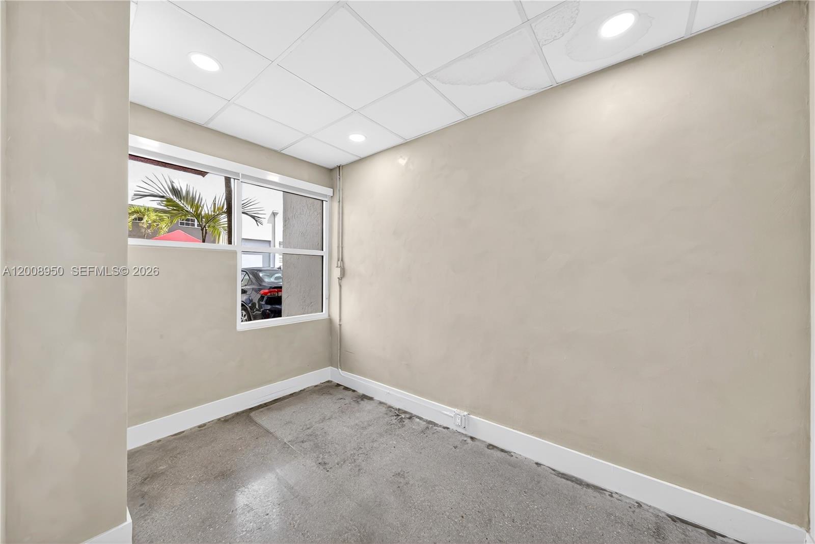 26  /   sq. ft. $ 2026-04-28 0 Photo