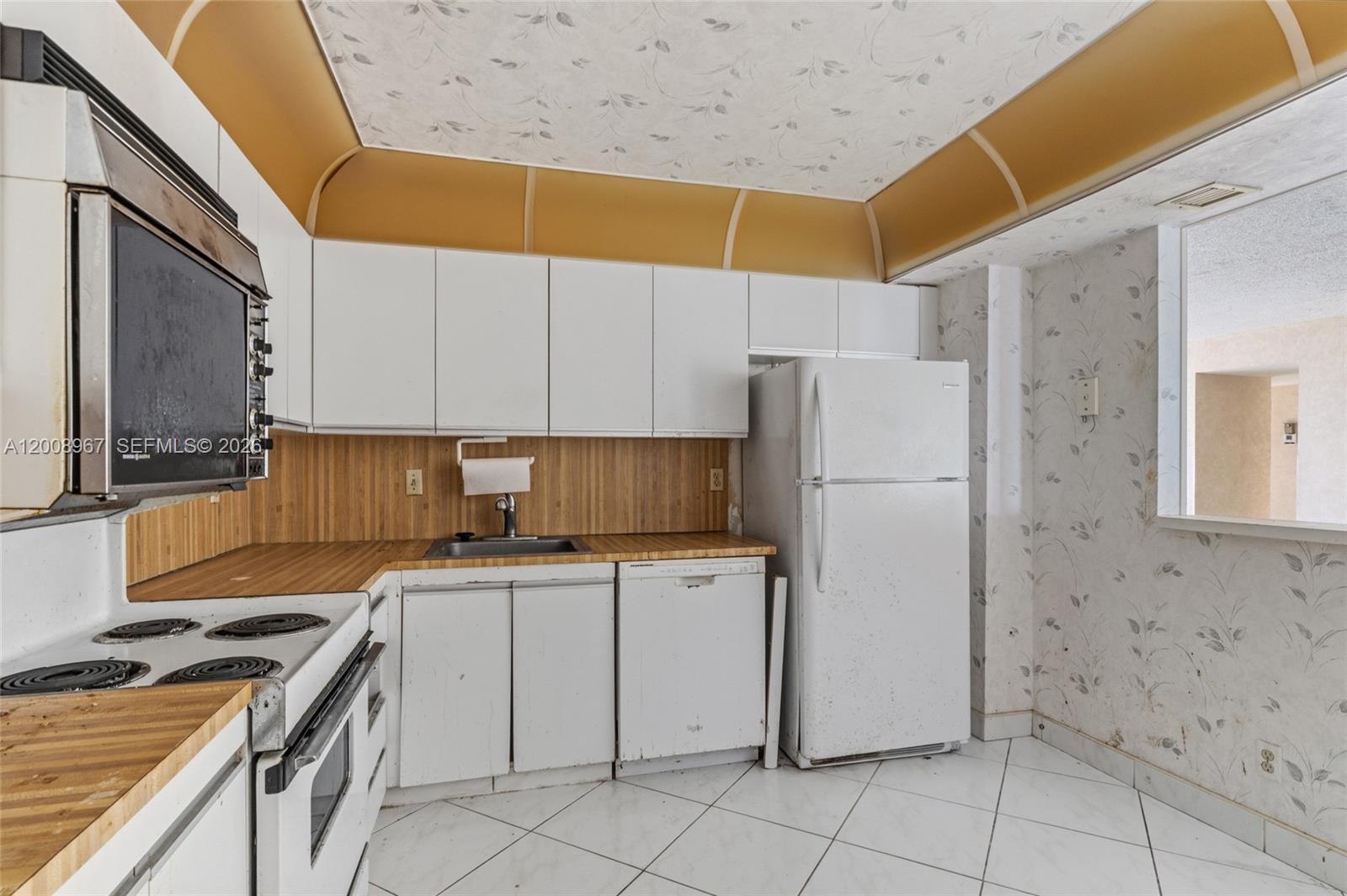 Photo of 2401 Ocean Dr  #1907, Hollywood, Florida, 33019 - 