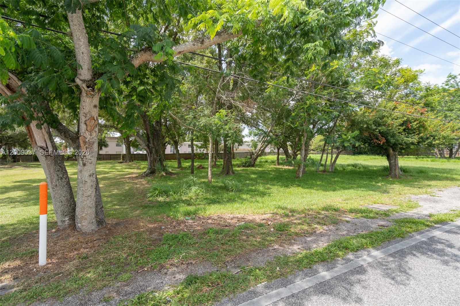   /   sq. ft. $ 2026-04-28 0 foto