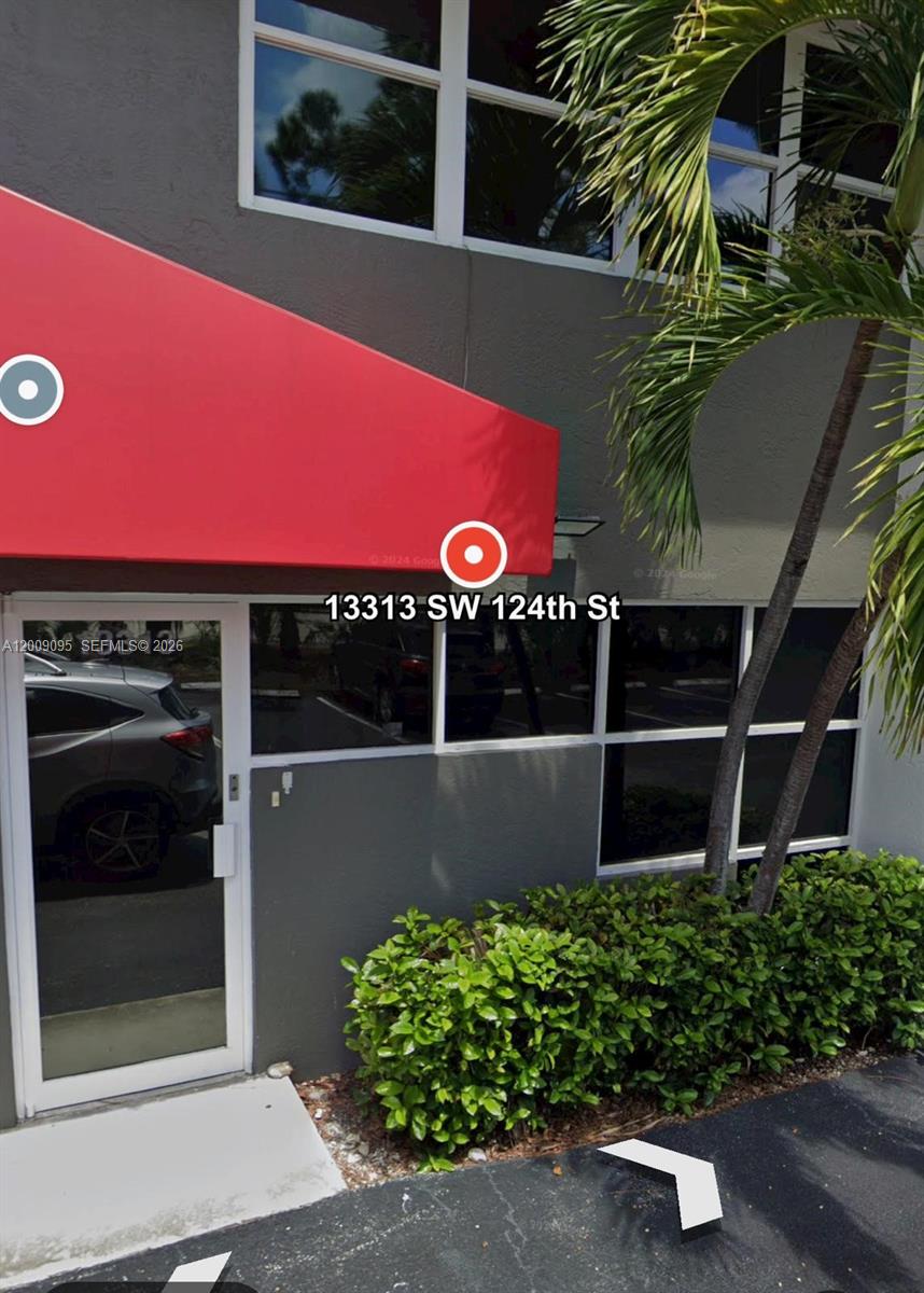 8  /   sq. ft. $ 2026-04-28 0 Photo