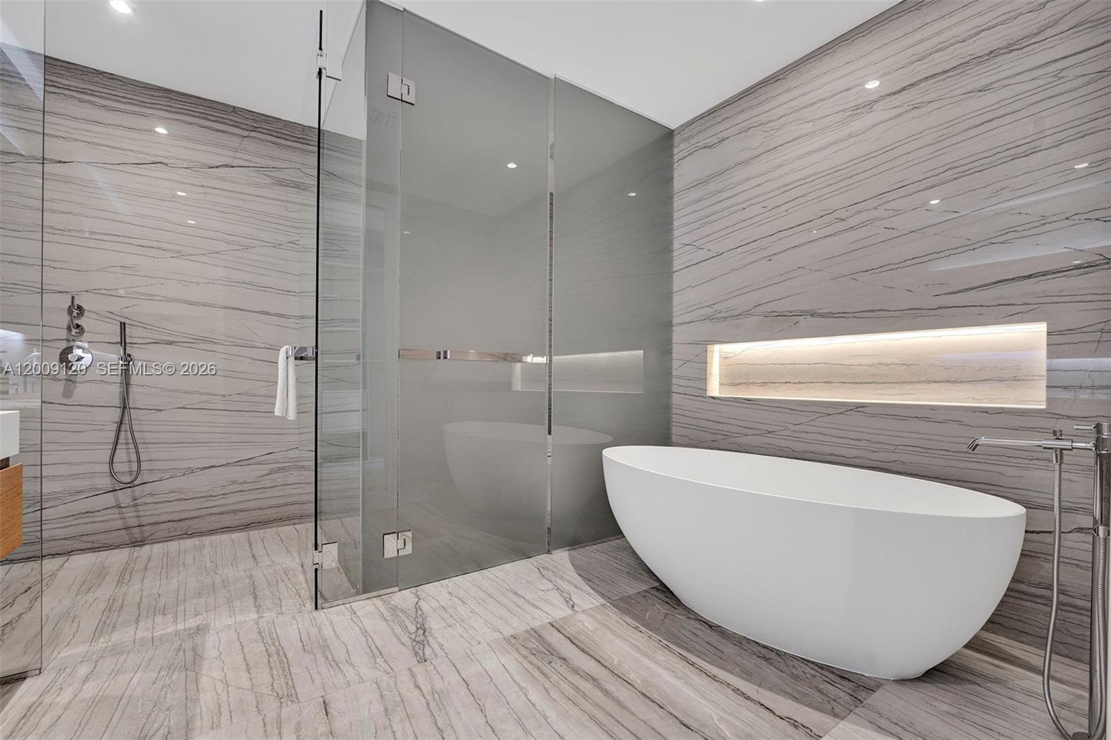 304 2 / 3 1457 sq. ft. $ 2026-04-28 0 Photo