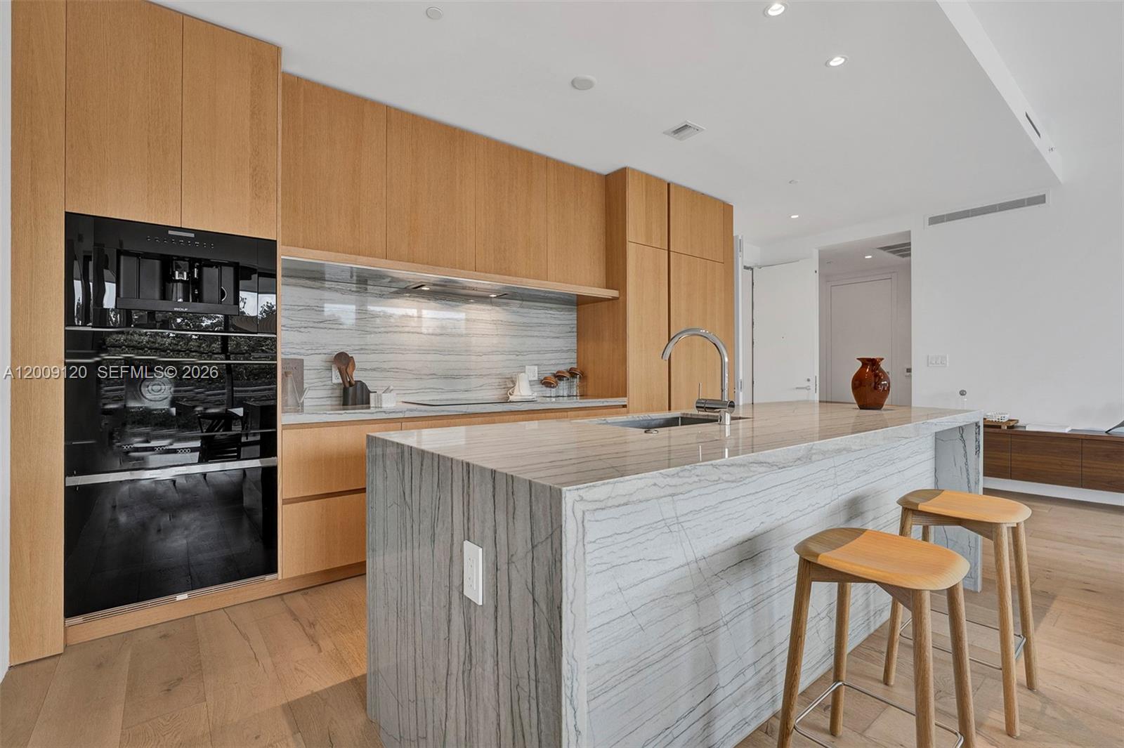 304 2 / 3 1457 sq. ft. $ 2026-04-28 0 Photo