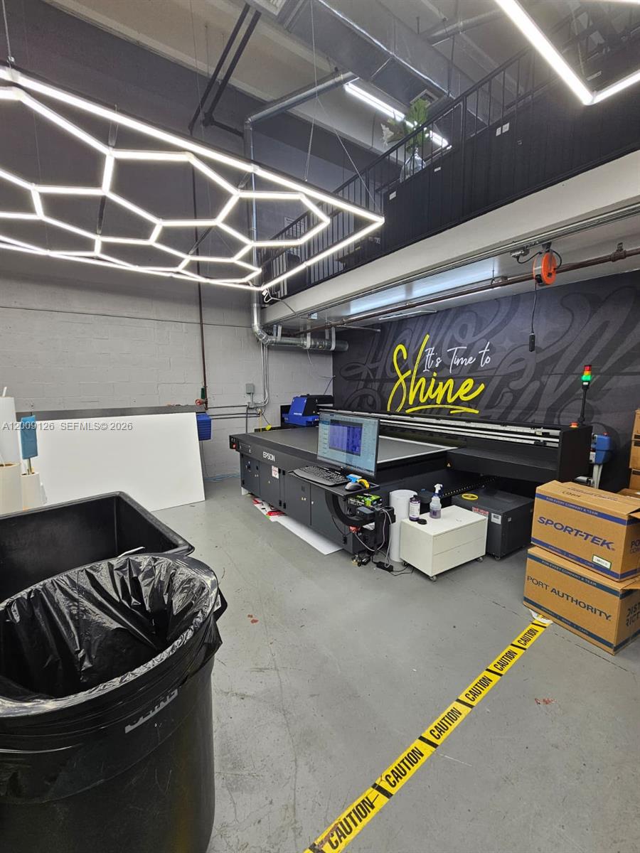 14  /   sq. ft. $ 2026-04-28 0 Photo