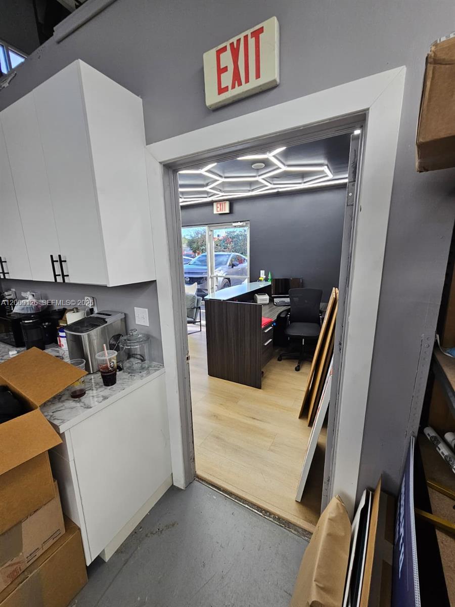 14  /   sq. ft. $ 2026-04-28 0 Photo