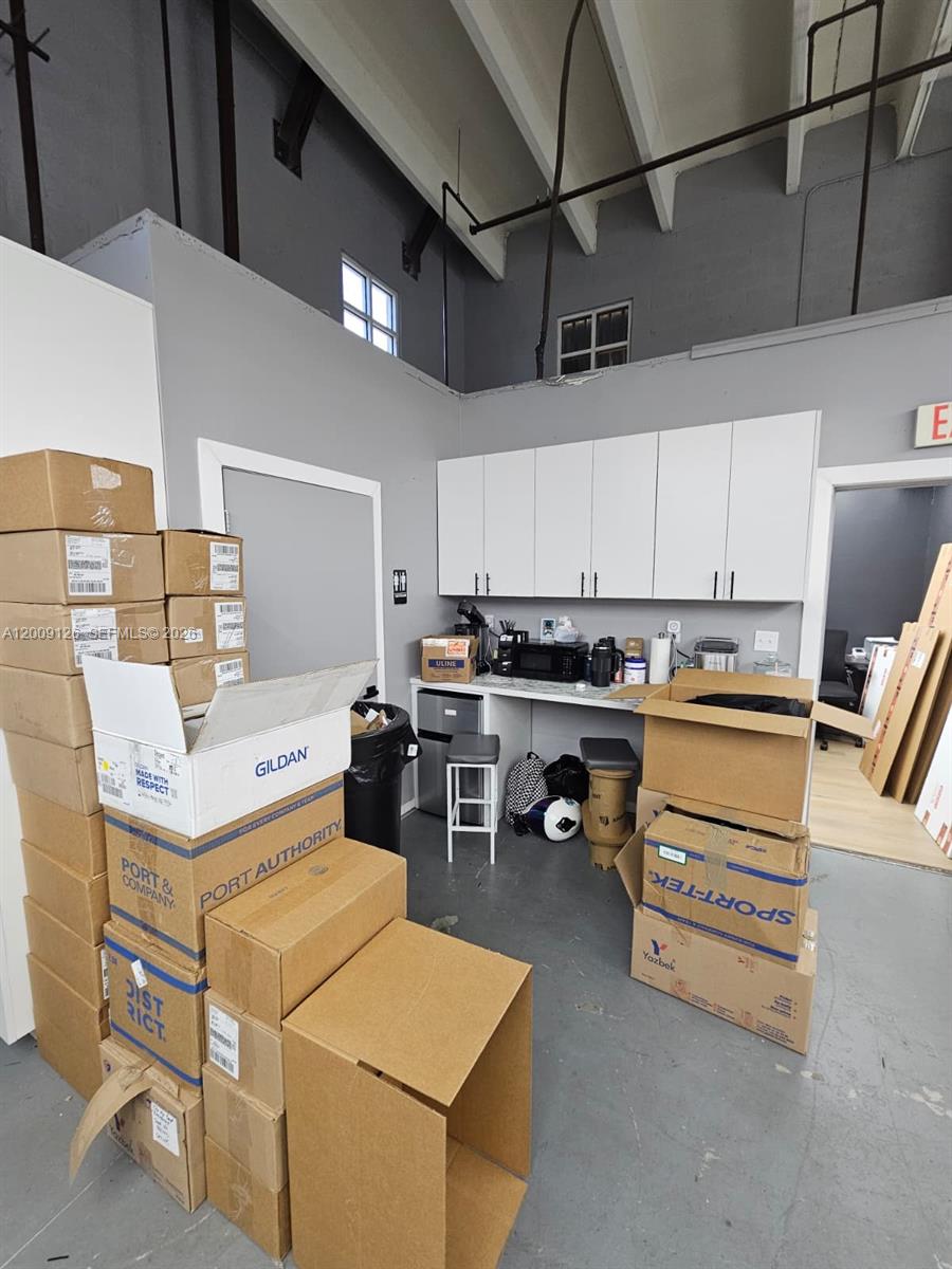 14  /   sq. ft. $ 2026-04-28 0 Photo
