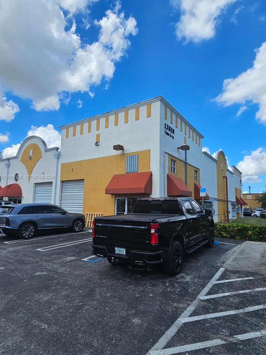 14  /   sq. ft. $ 2026-04-28 0 Photo