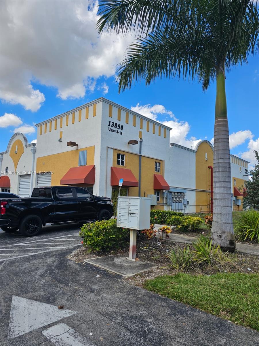 14  /   sq. ft. $ 2026-04-28 0 Photo