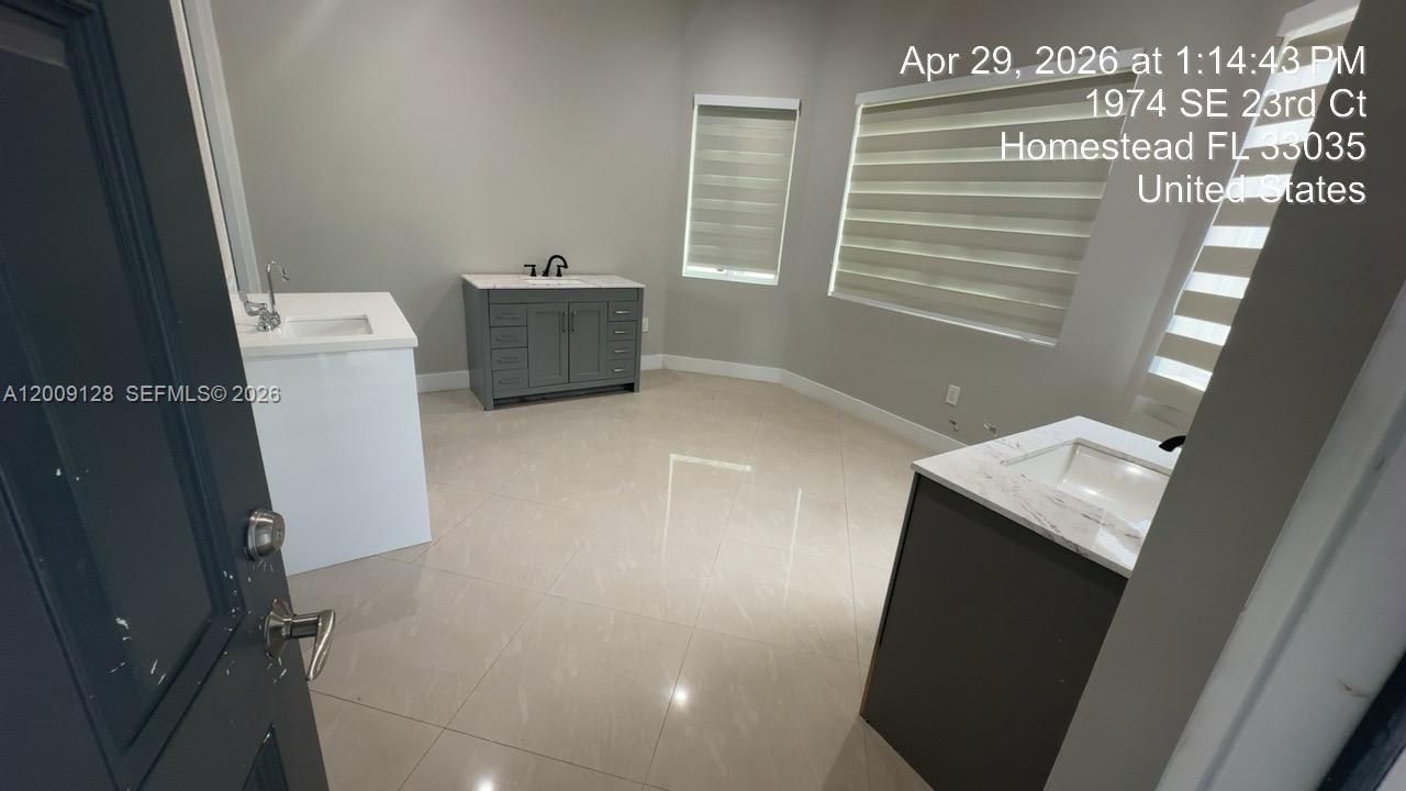 1974 5 / 3 3842 sq. ft. $ 2026-04-28 0 Photo