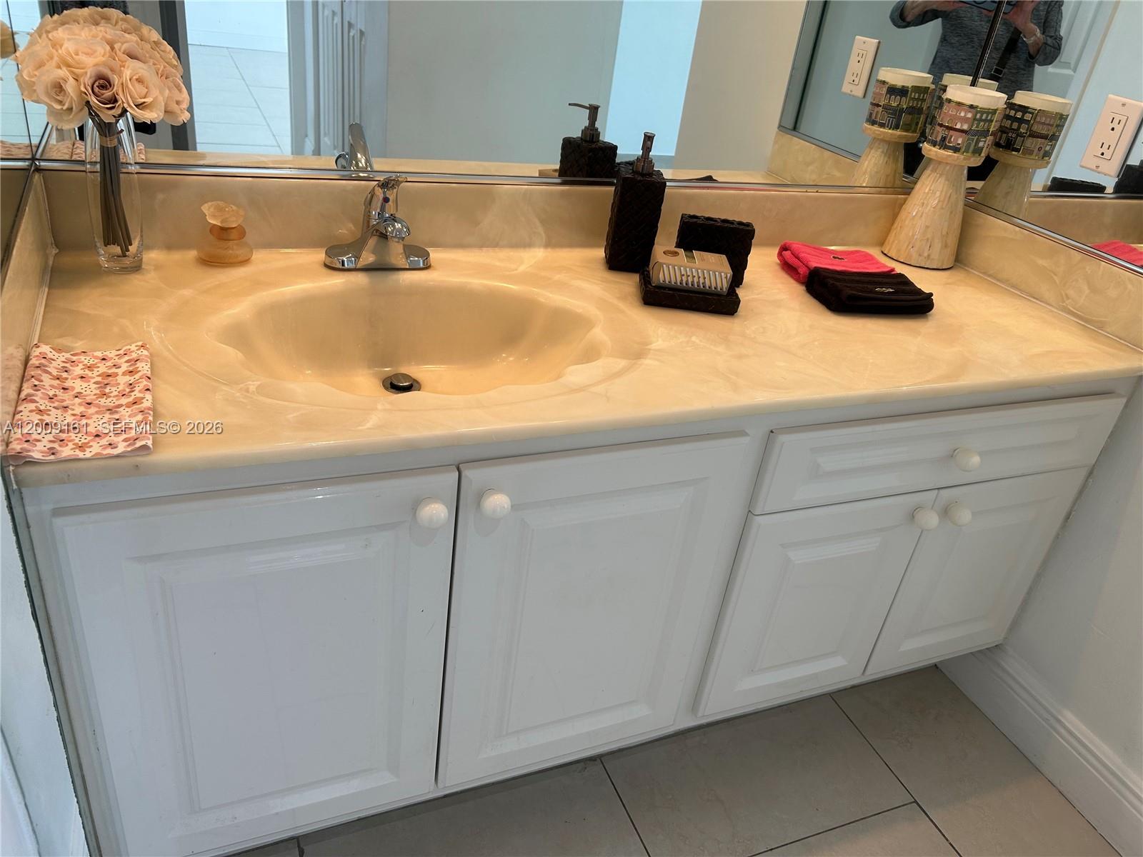 Photo of 20301 Country Club Dr  #1224, Aventura, Florida, 33180 - 