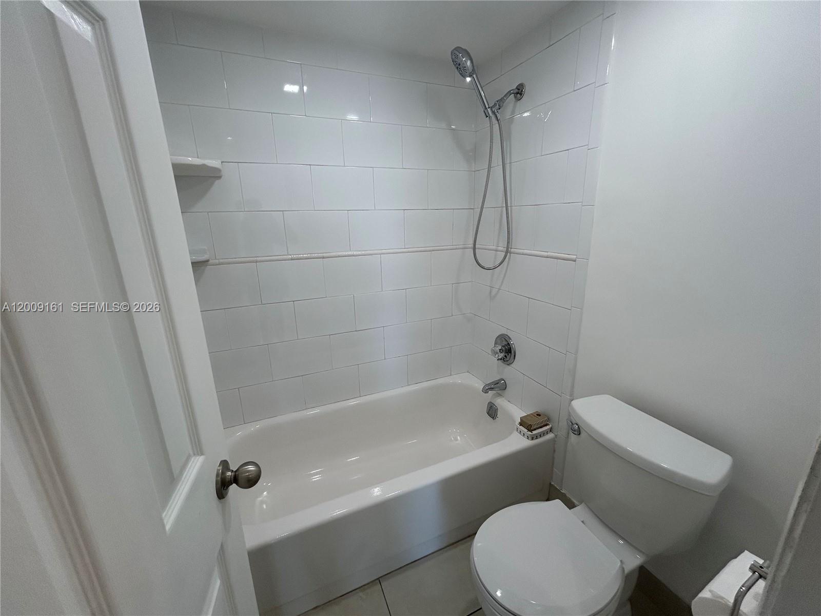 Photo of 20301 Country Club Dr  #1224, Aventura, Florida, 33180 - 