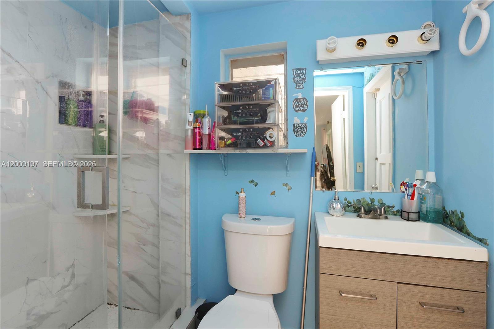 1762 3 / 2 1356 sq. ft. $ 2026-04-28 0 Photo