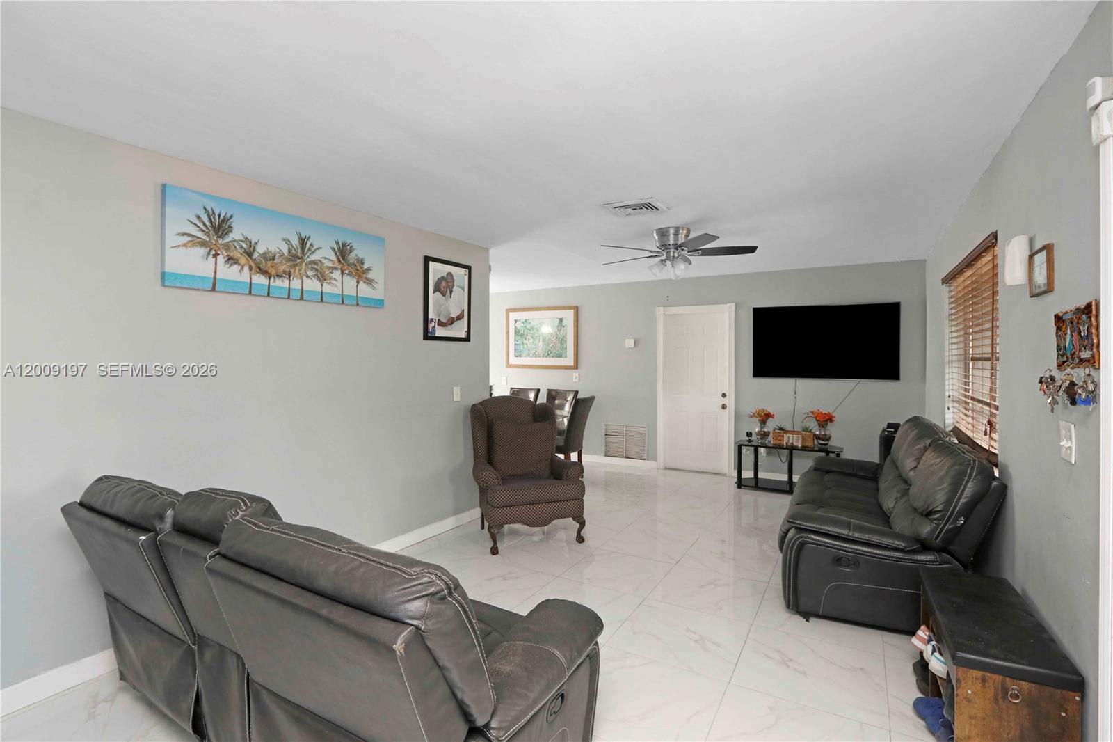 1762 3 / 2 1356 sq. ft. $ 2026-04-28 0 Photo