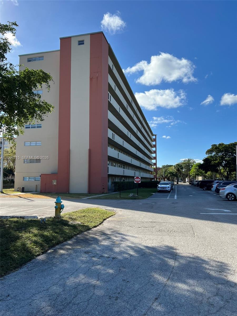 303-1 2 / 2 1315 sq. ft. $ 2026-04-28 0 Photo